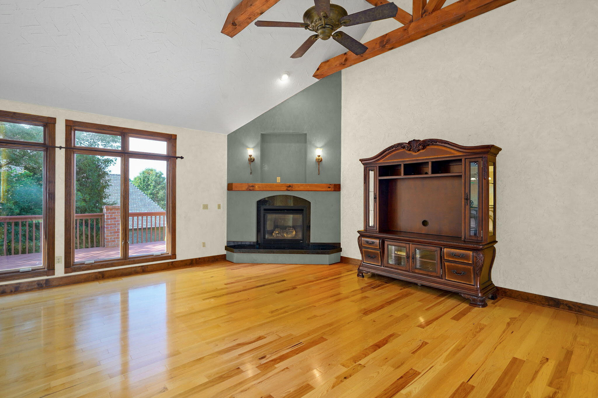 3912 E Windsmore Drive