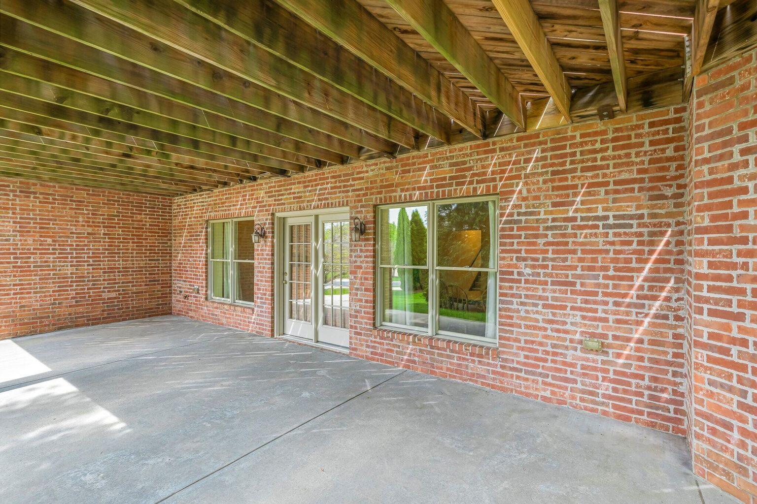 3912 E Windsmore Drive