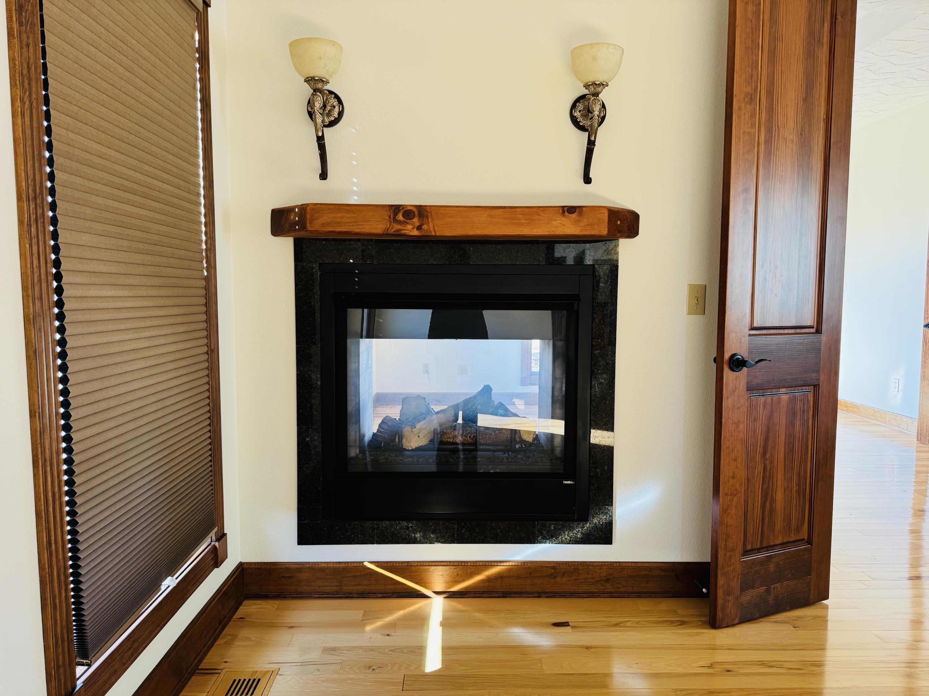 3912 E Windsmore Drive