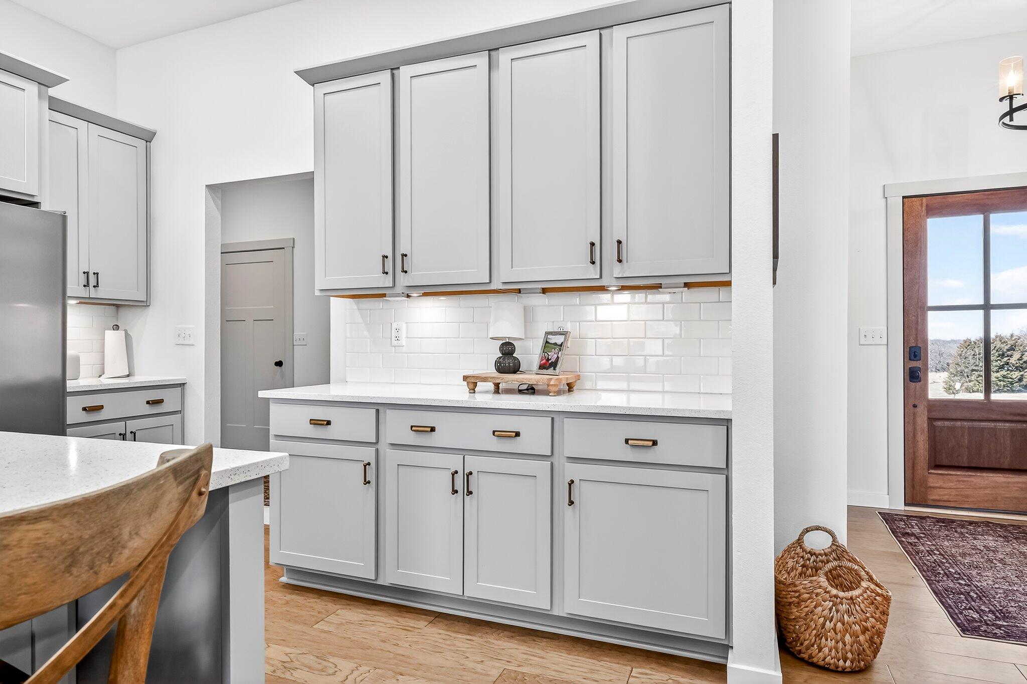 1936 W Big Meadows Lane