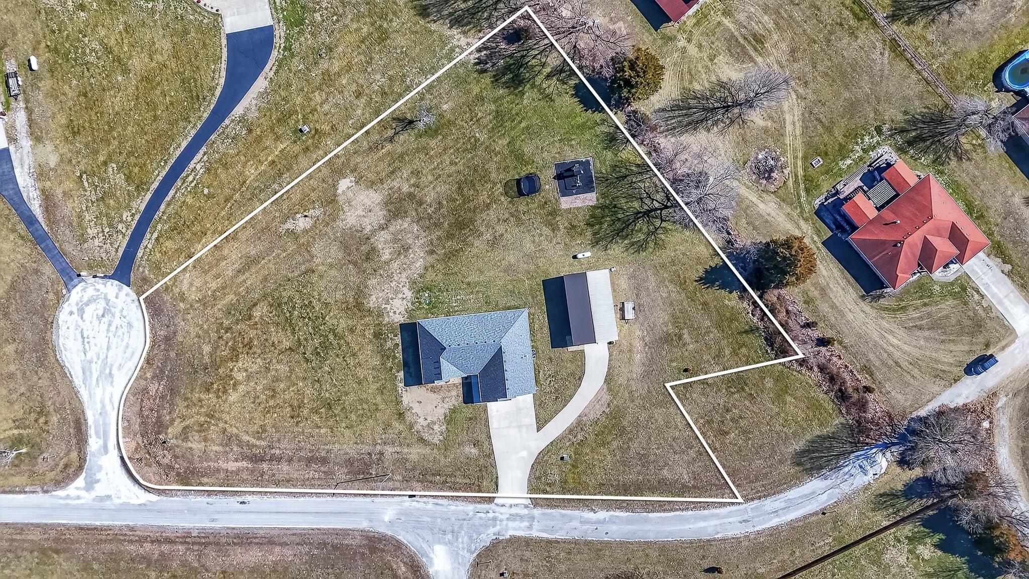 1936 W Big Meadows Lane