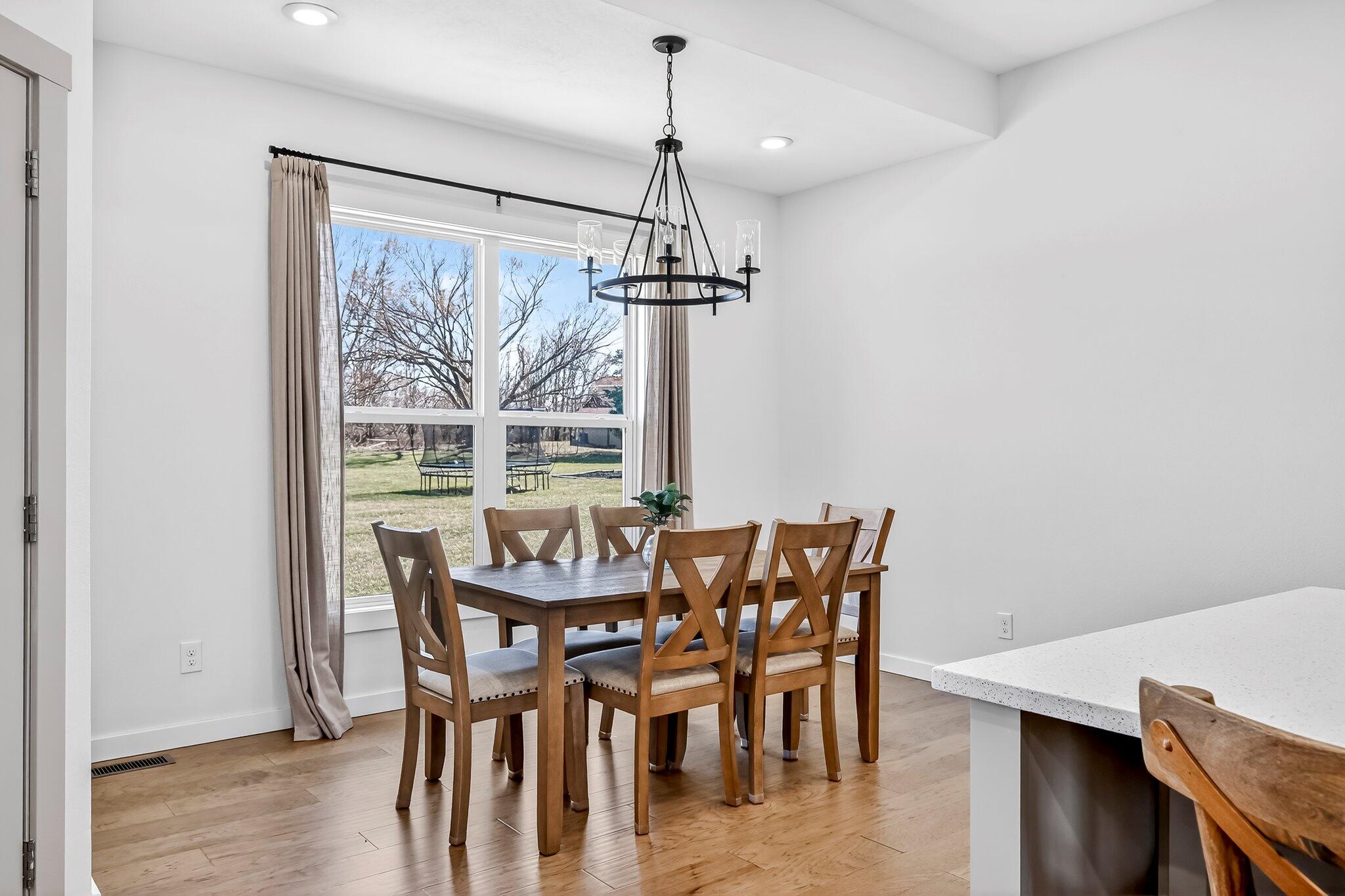 1936 W Big Meadows Lane