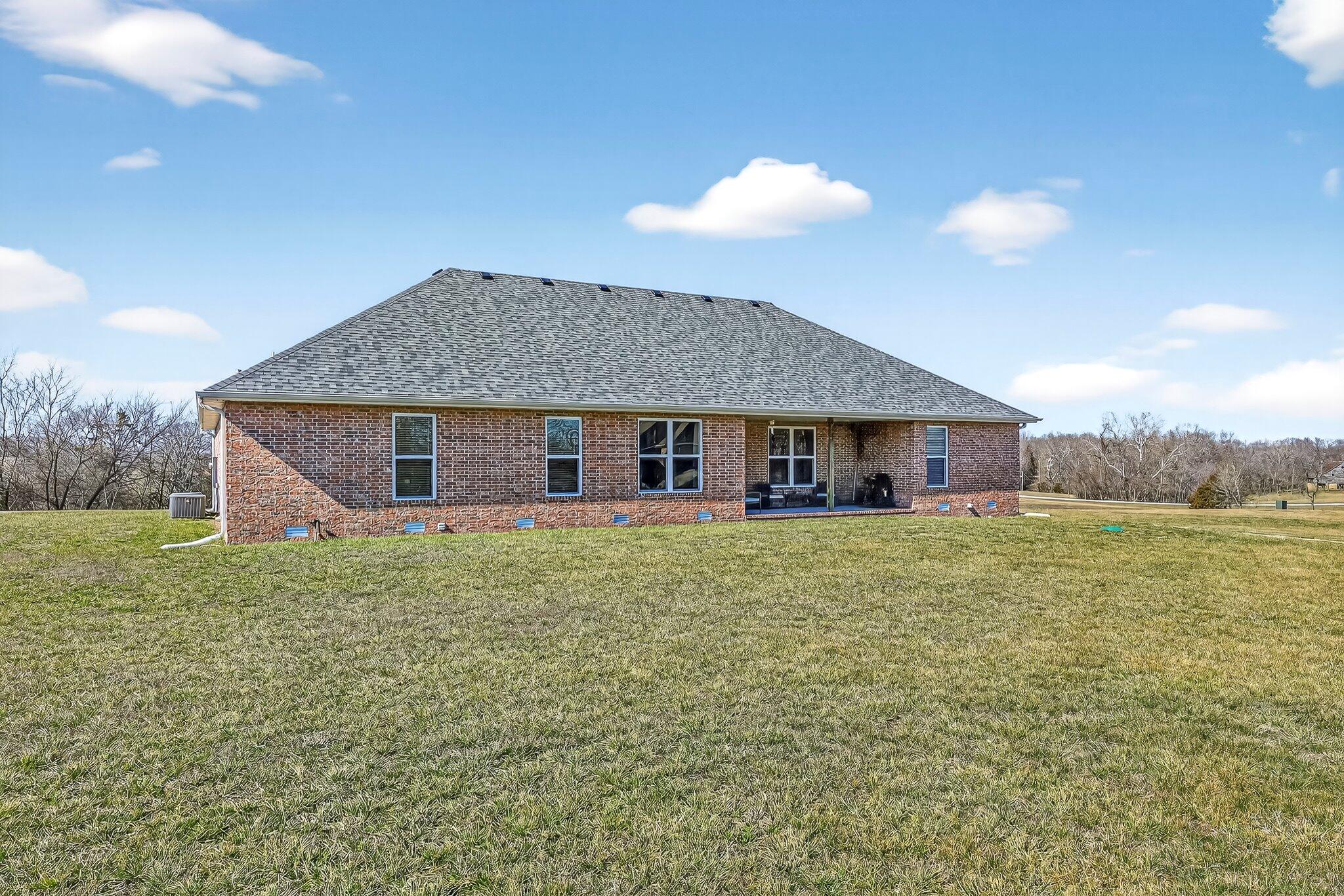 1936 W Big Meadows Lane