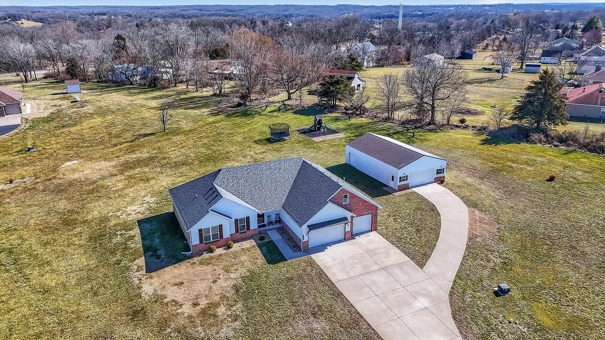 1936 W Big Meadows Lane