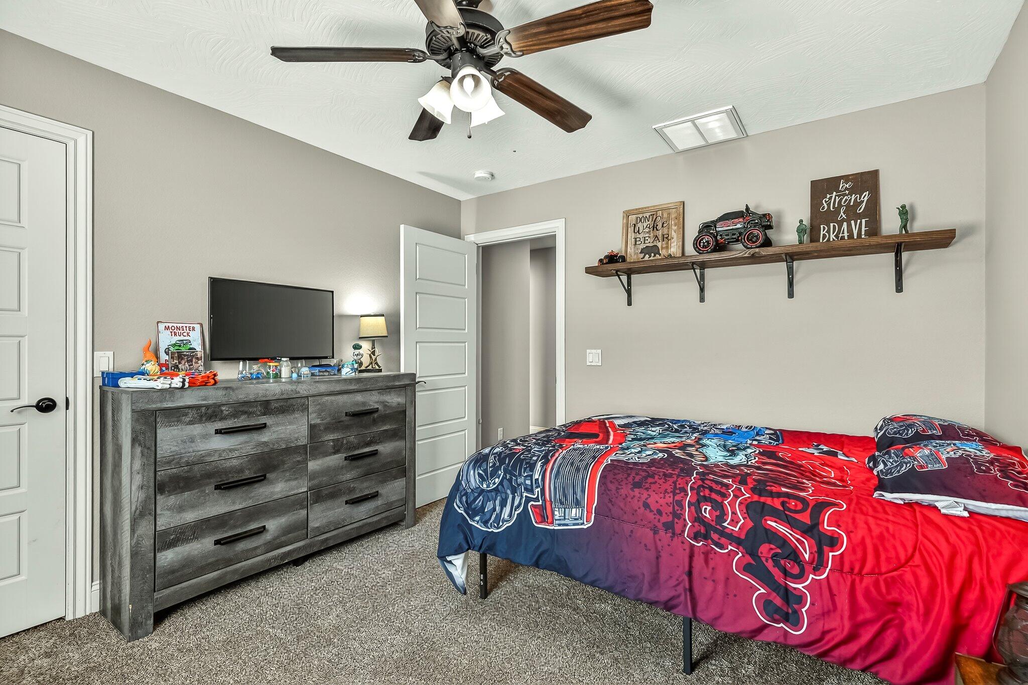 386 E Lombardy Drive