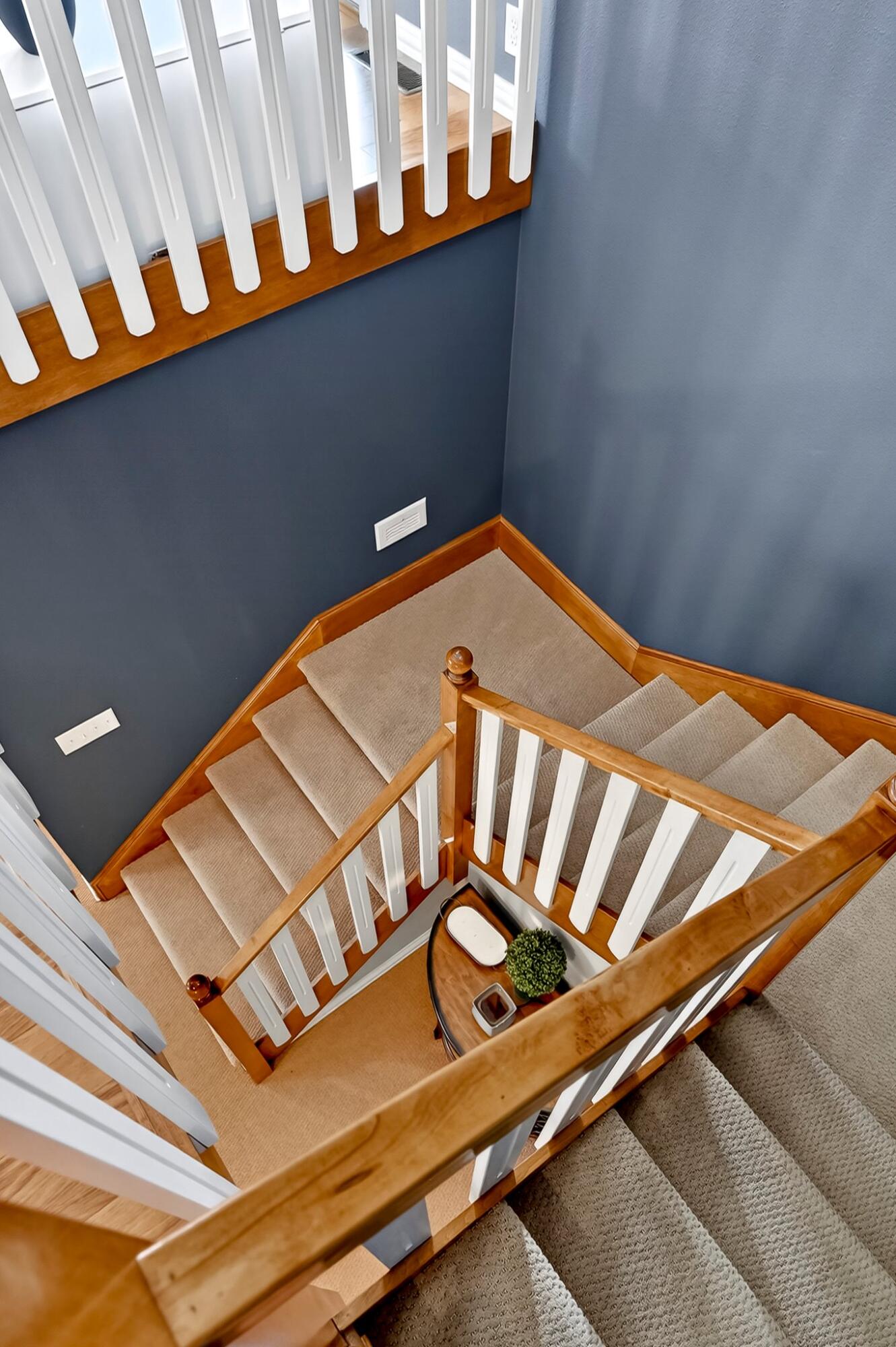 287 Lakefront Circle