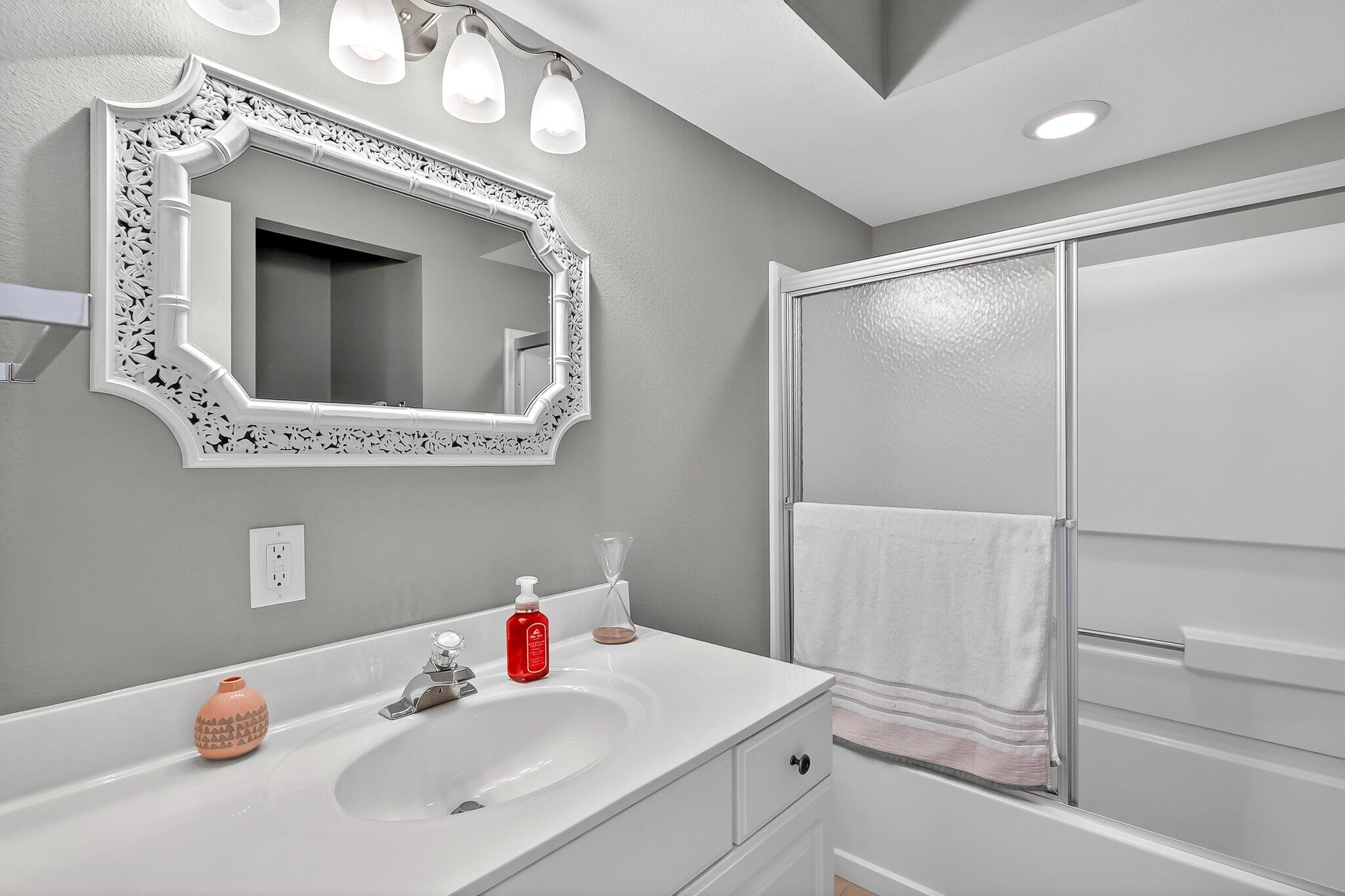 287 Lakefront Circle