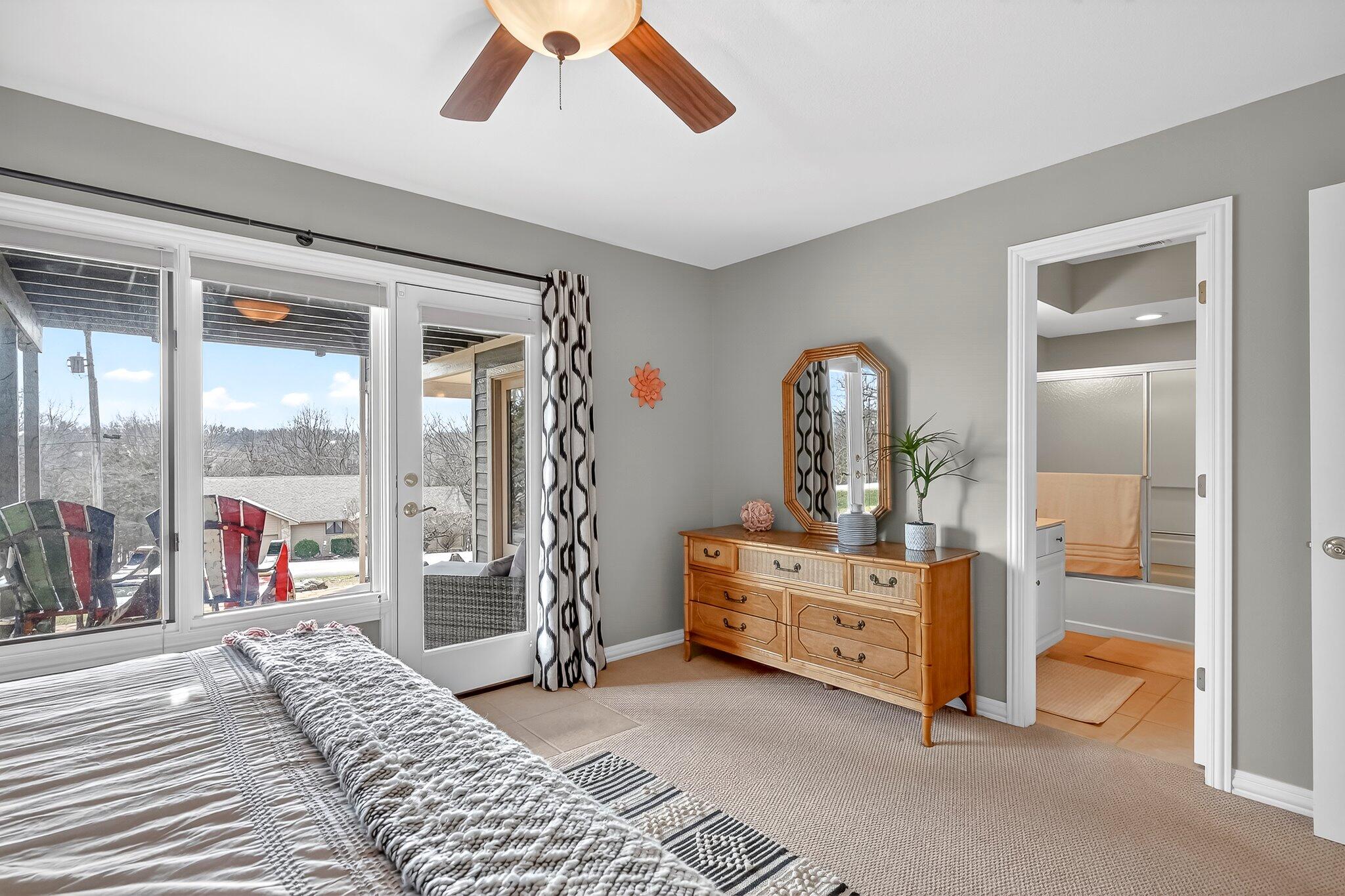 287 Lakefront Circle