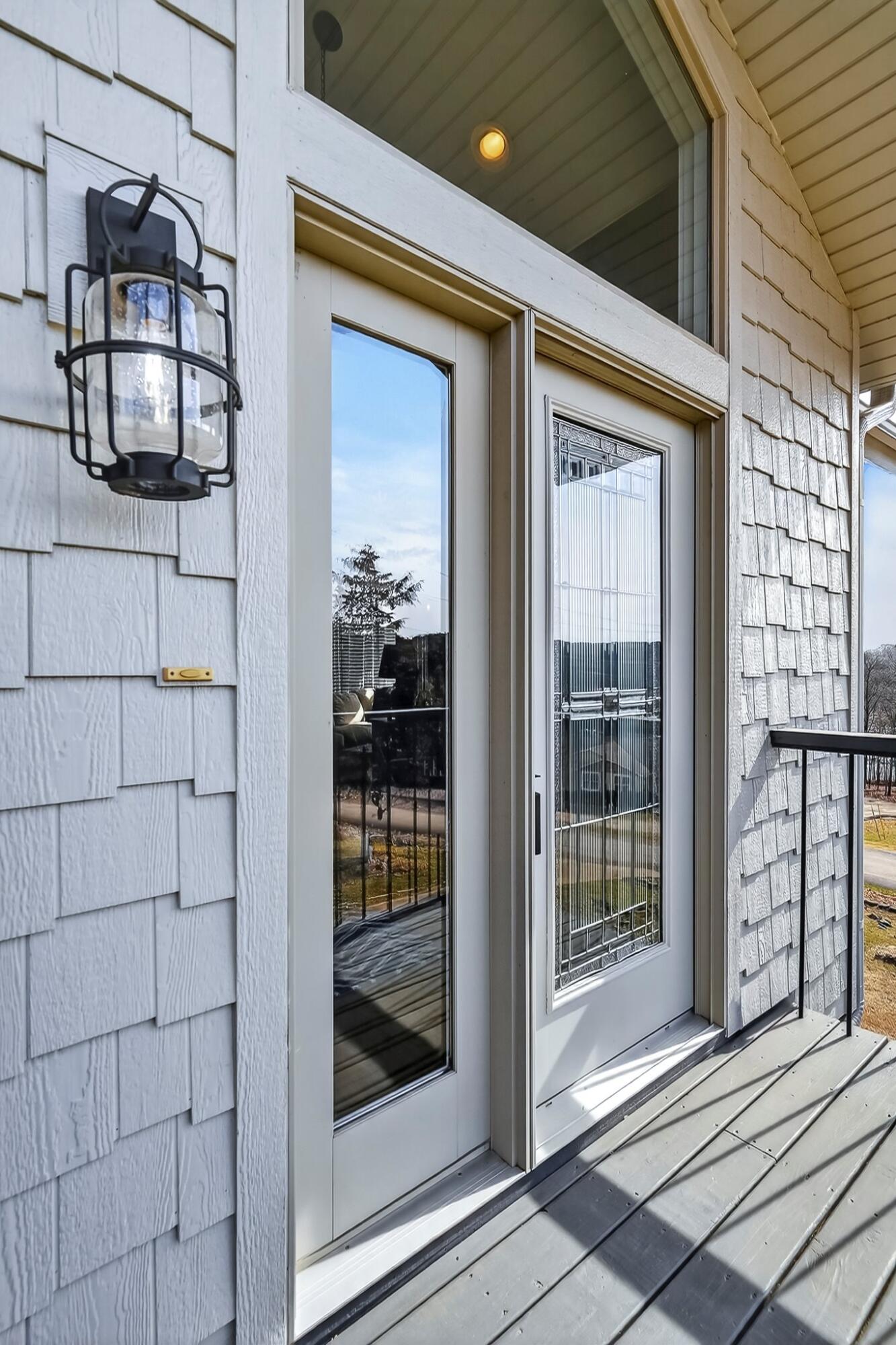 287 Lakefront Circle