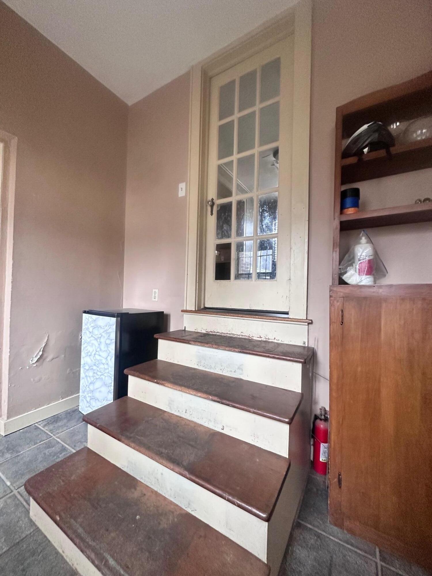 1057 E Stanford Street