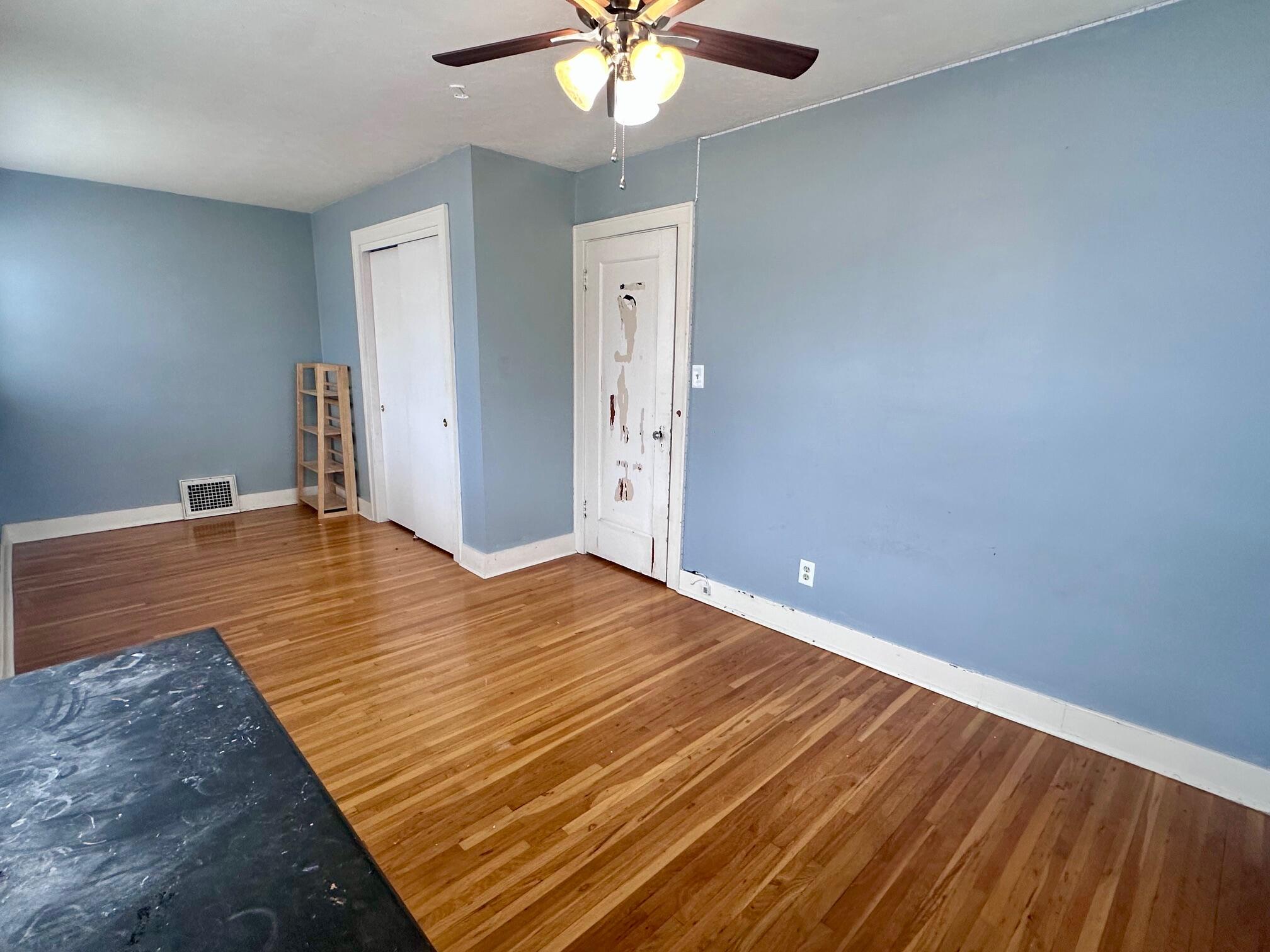 1057 E Stanford Street