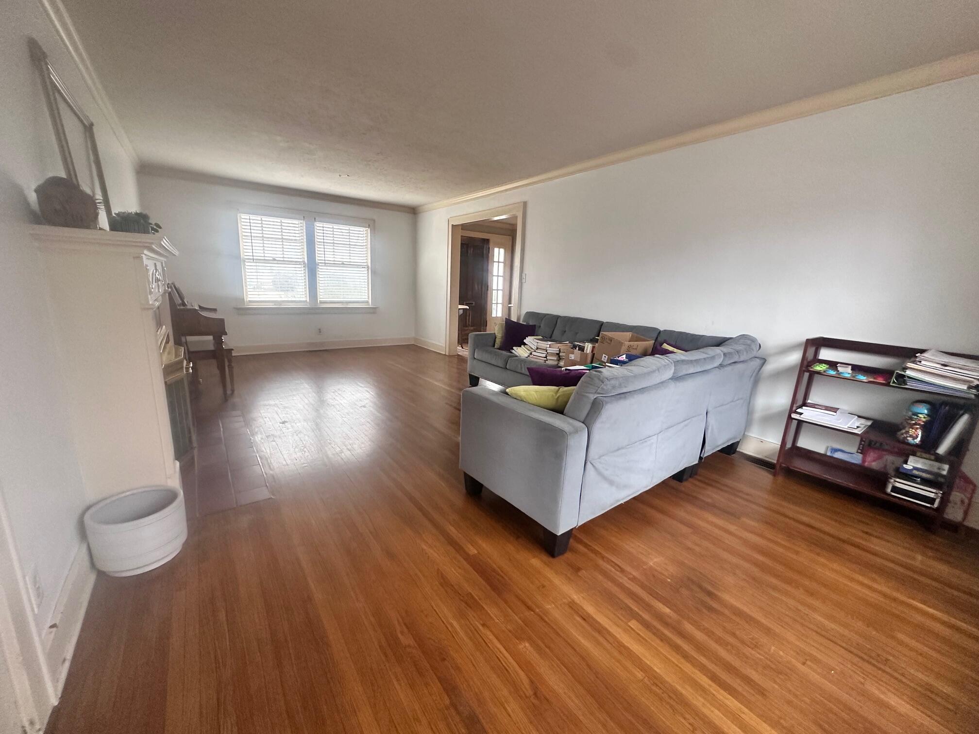 1057 E Stanford Street