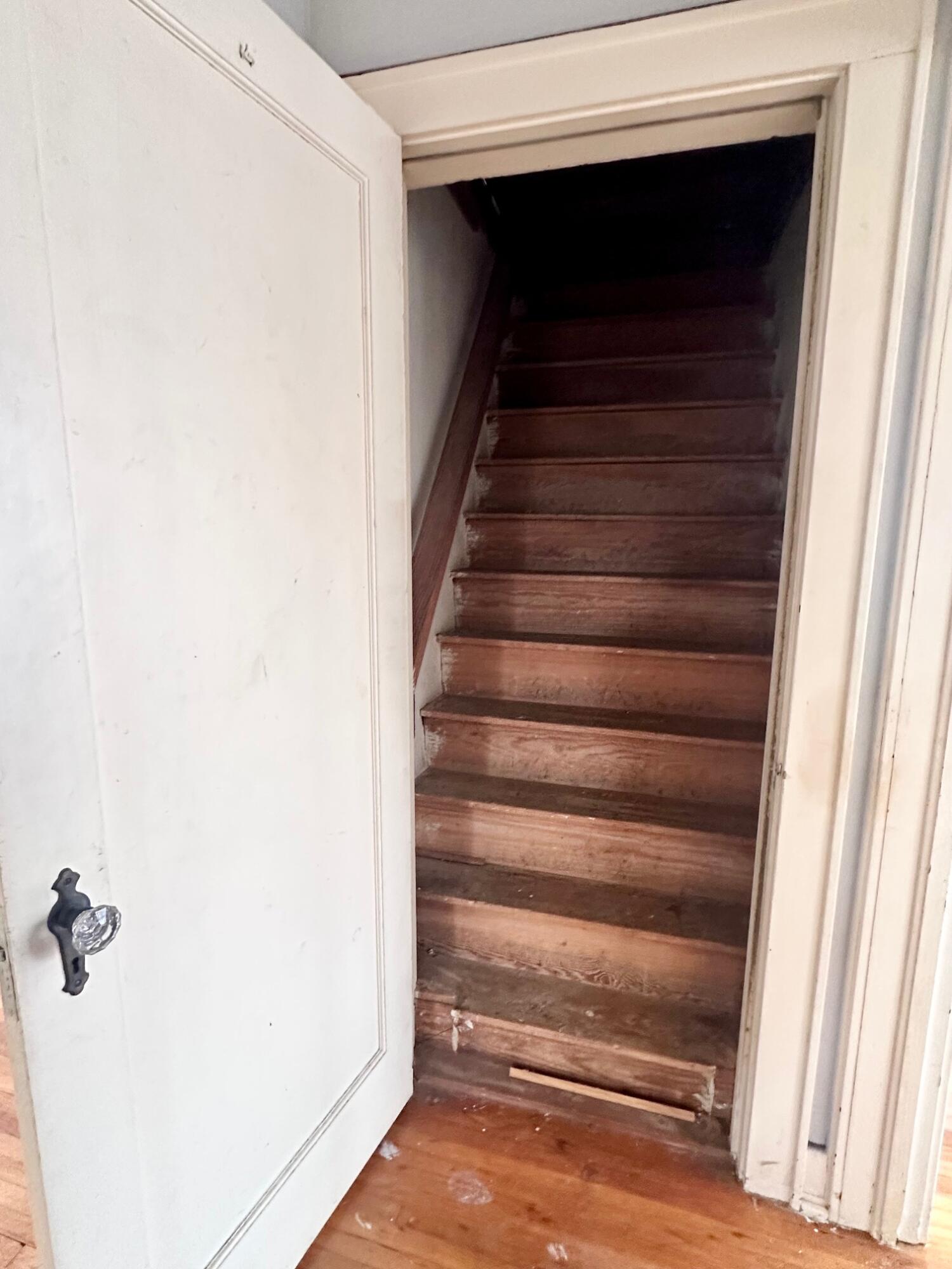 1057 E Stanford Street