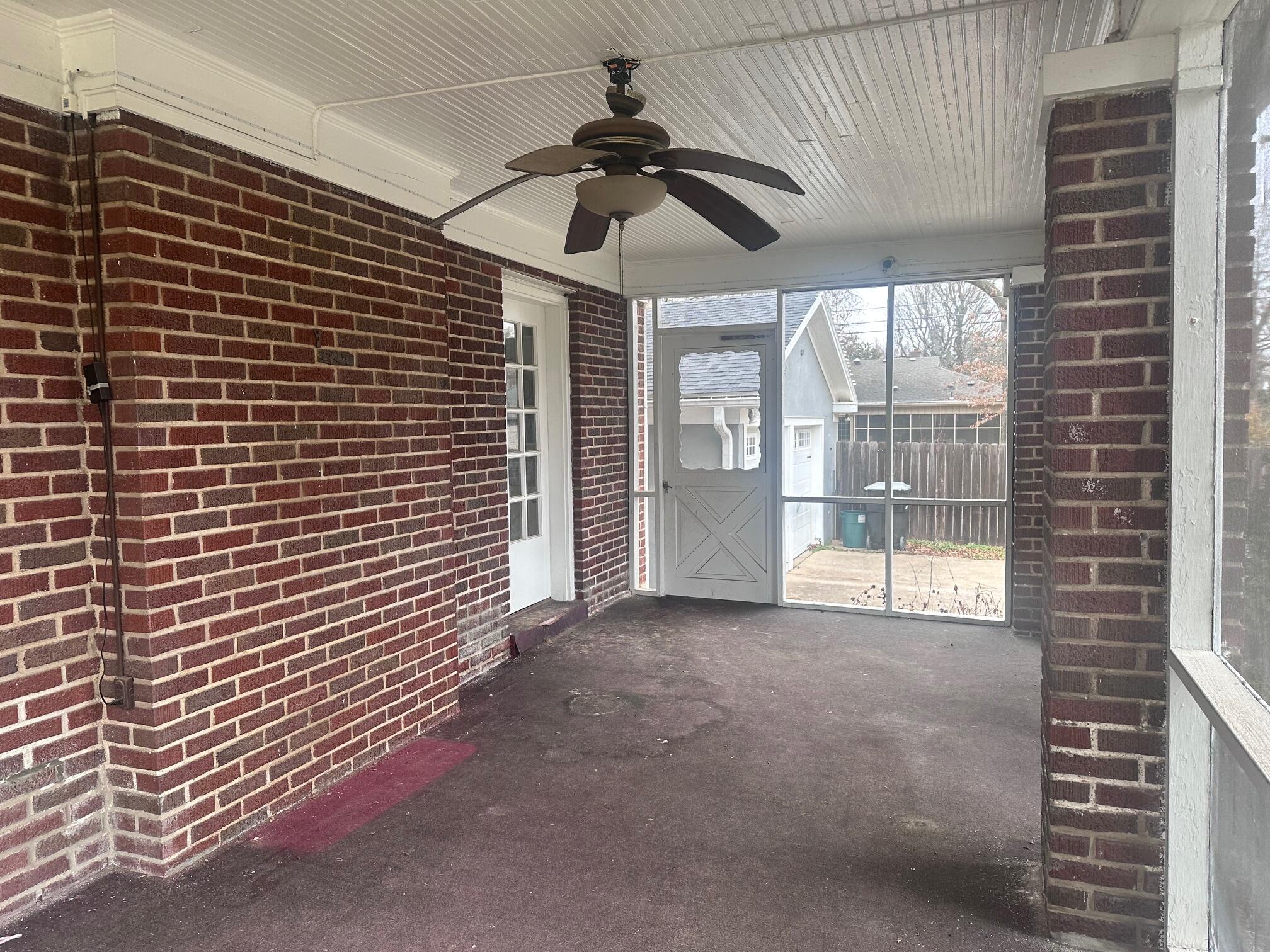 1057 E Stanford Street