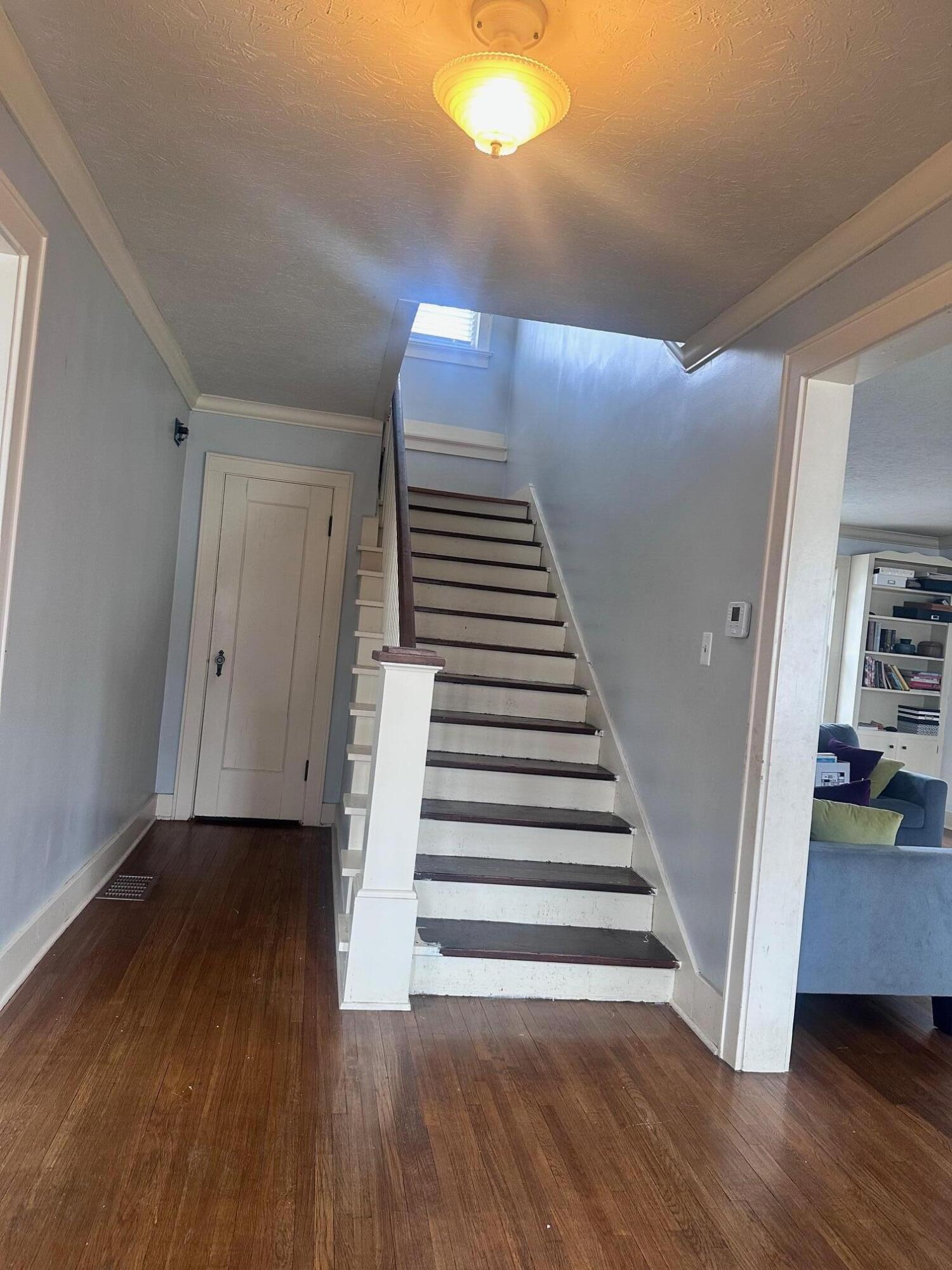 1057 E Stanford Street