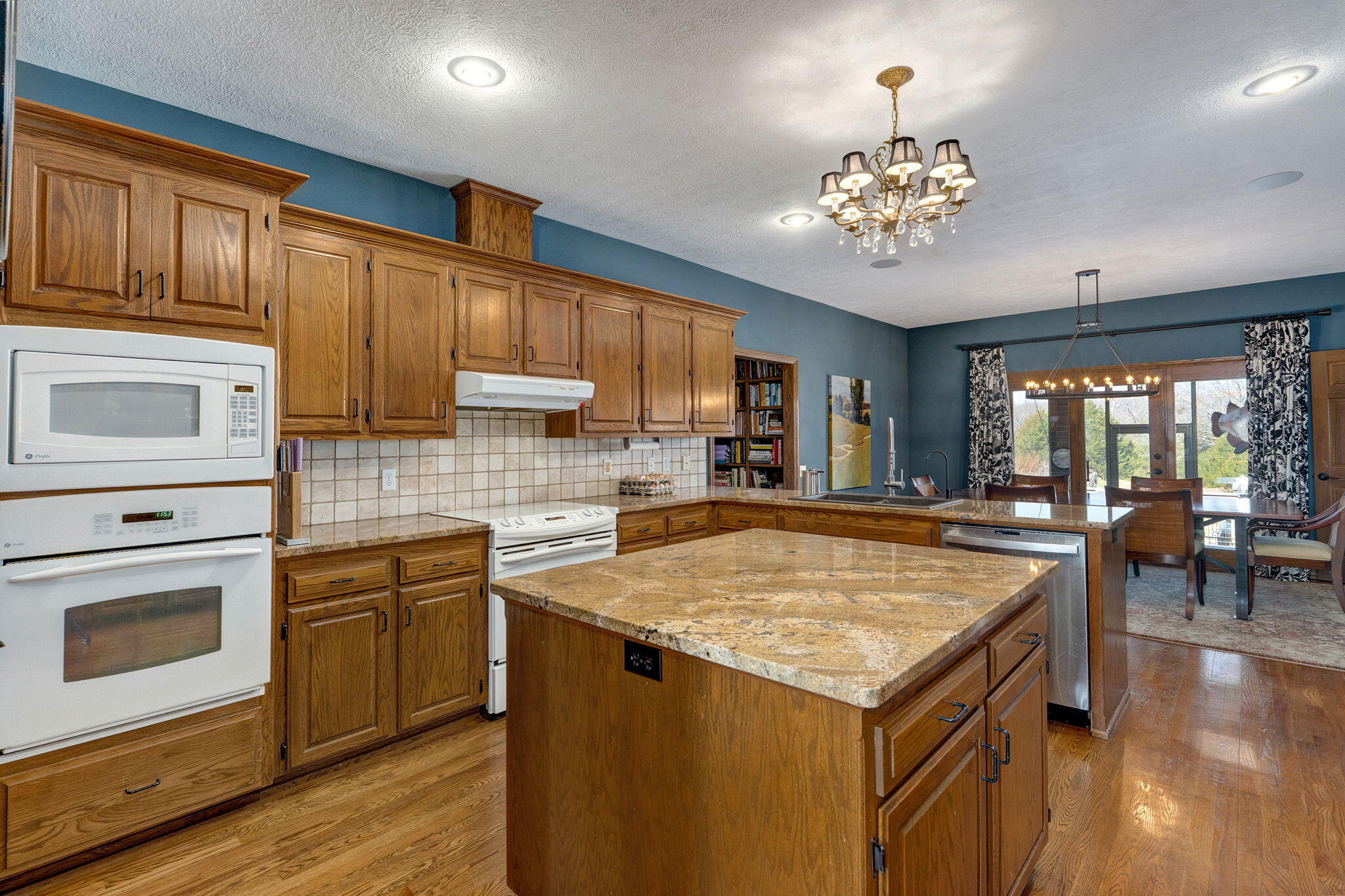 4037 S State Highway J