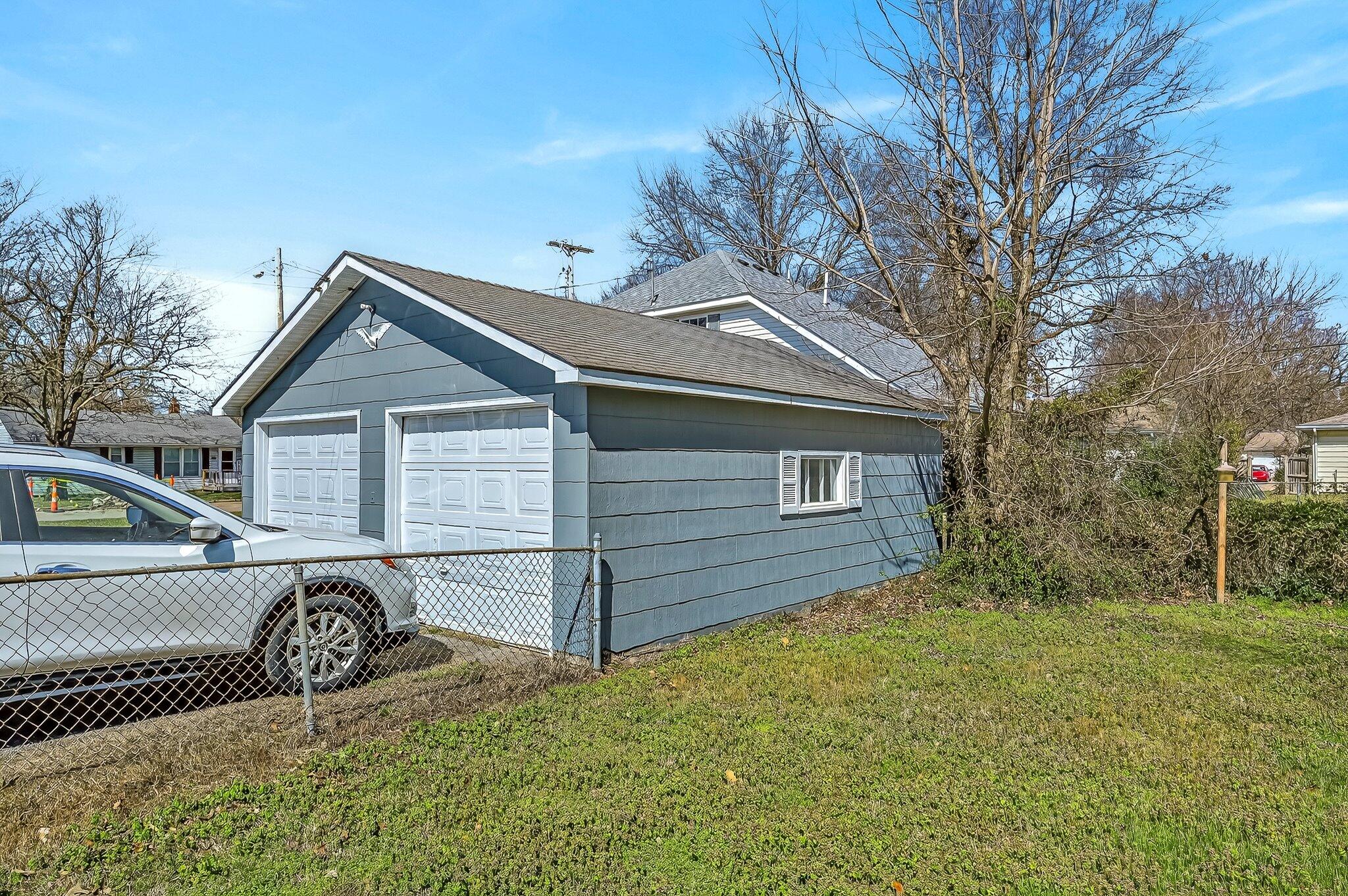 1625-1627 E Cherokee Street