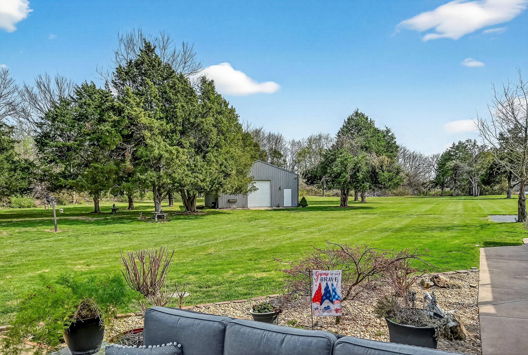 2348 S Farm Road 111