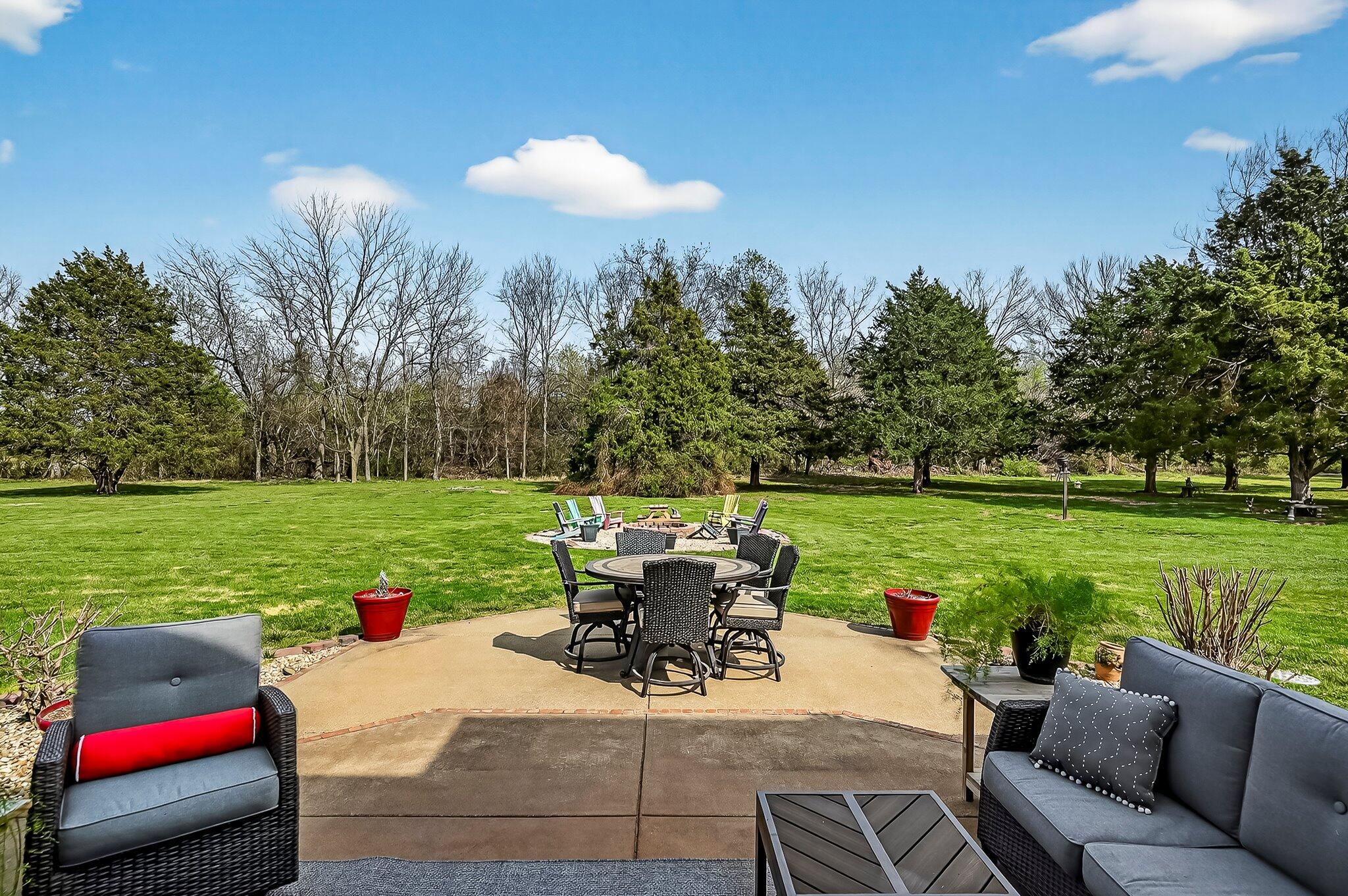 2348 S Farm Road 111