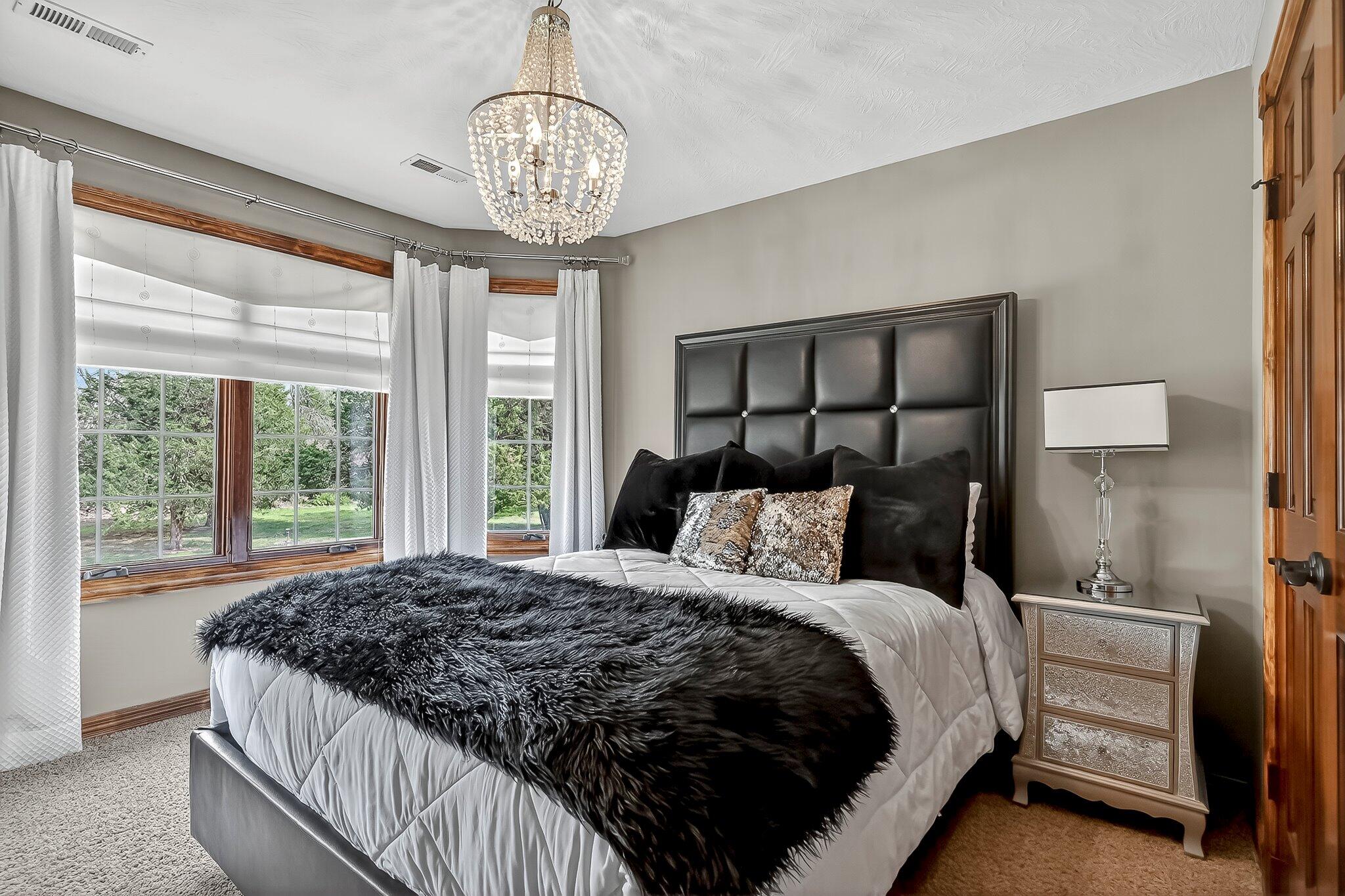 2348 S Farm Road 111