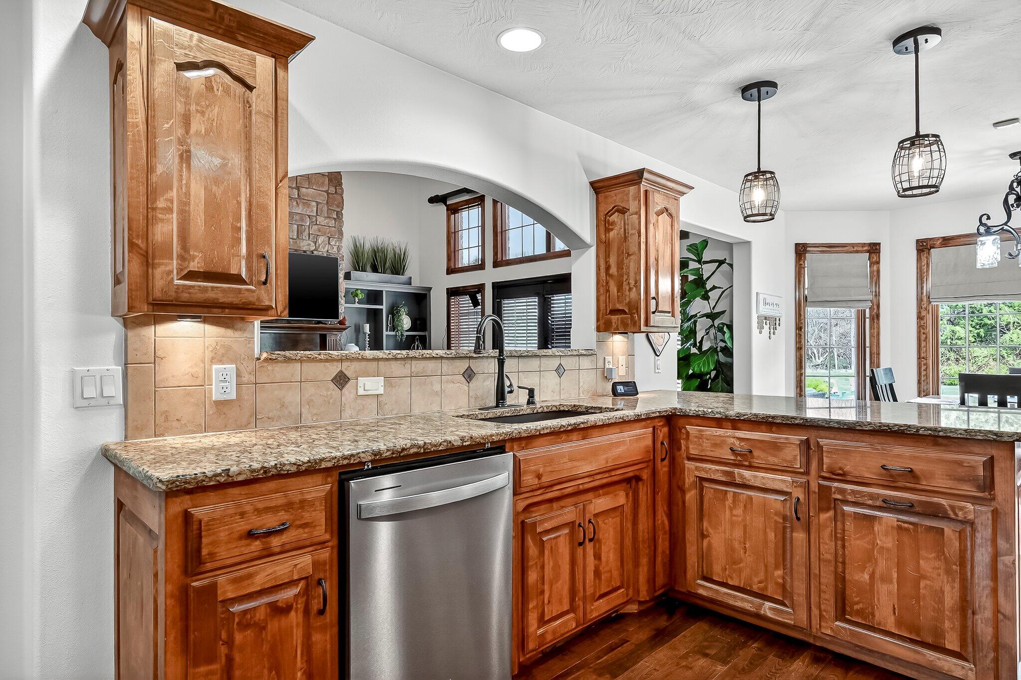 2348 S Farm Road 111