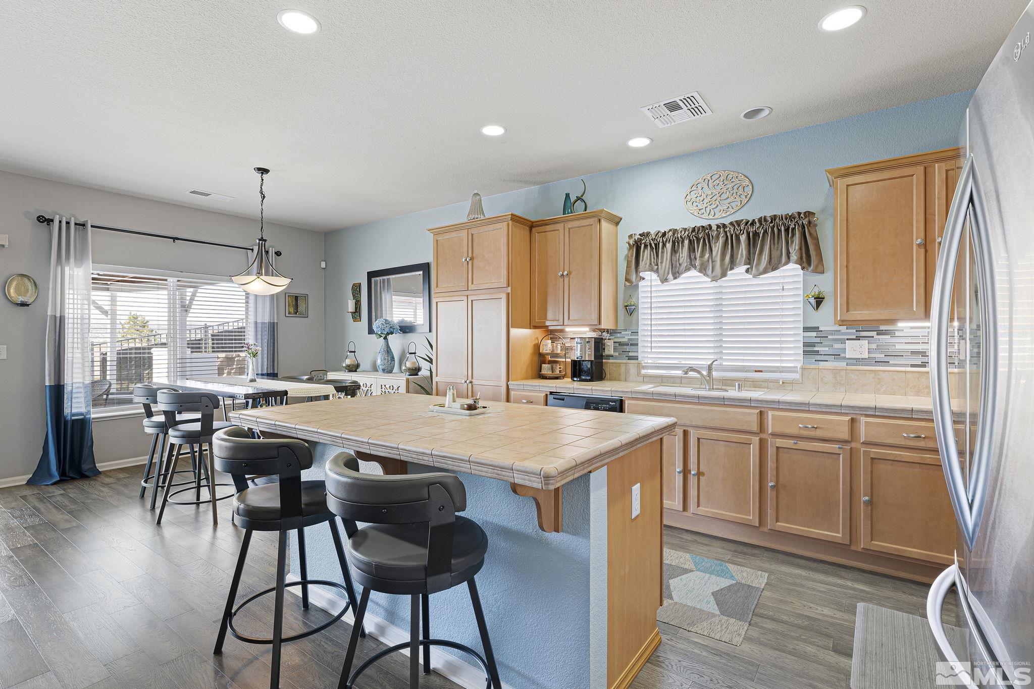 5505 Desert Dreams Drive