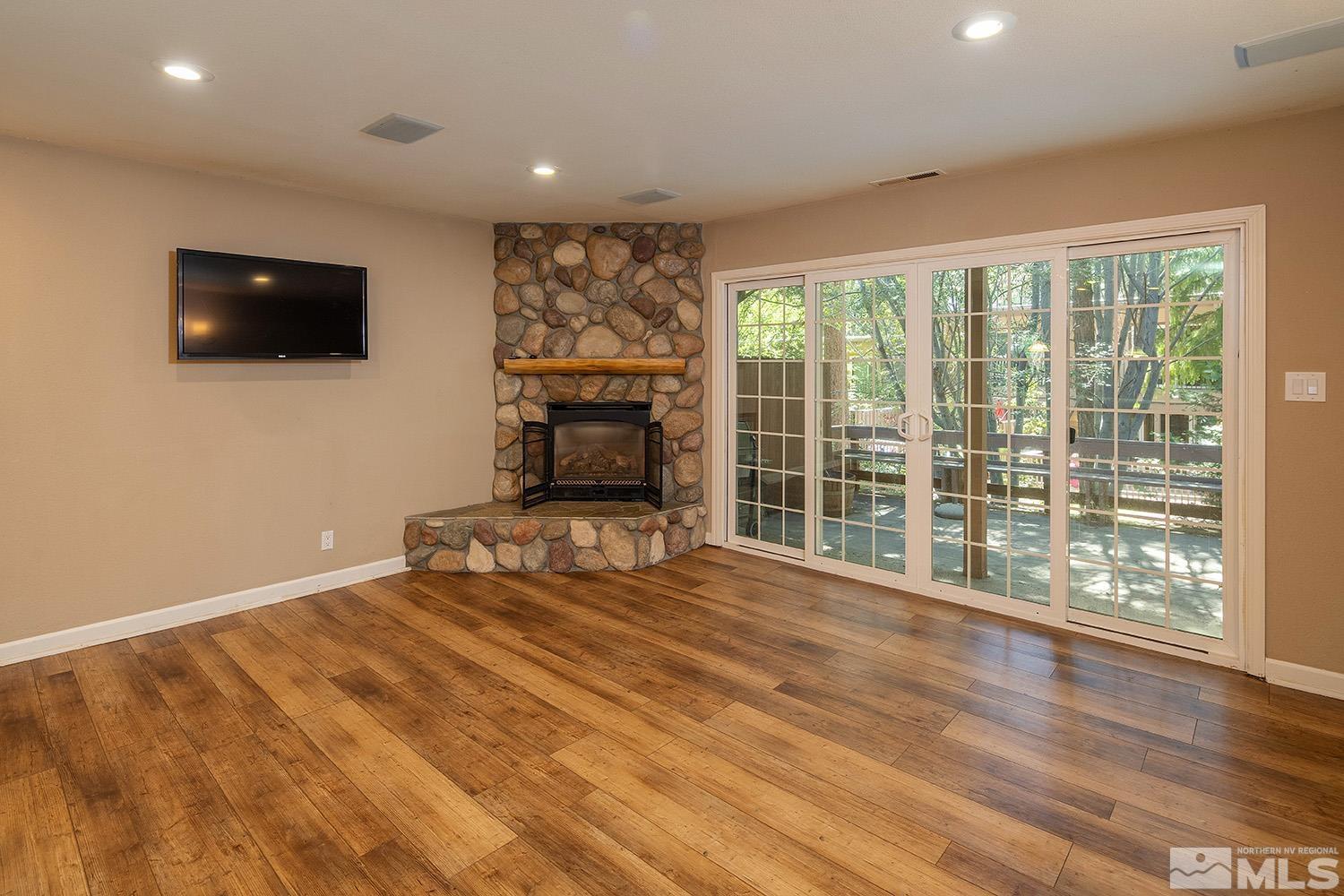 845 Southwood Blvd Unit: 12