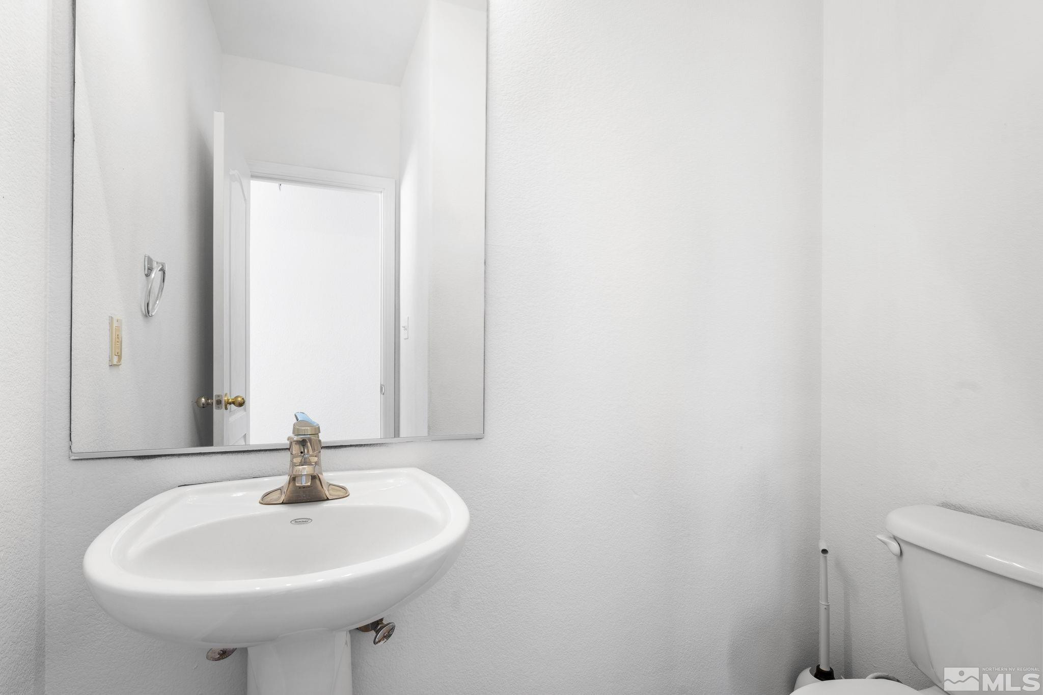 7460 Hunter Glen Drive