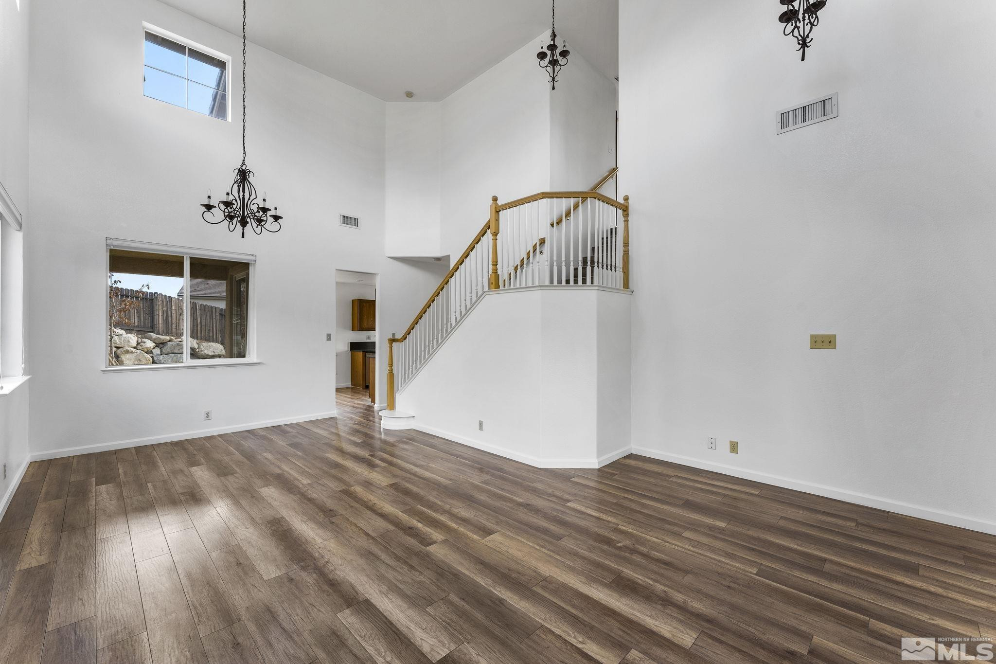 7460 Hunter Glen Drive