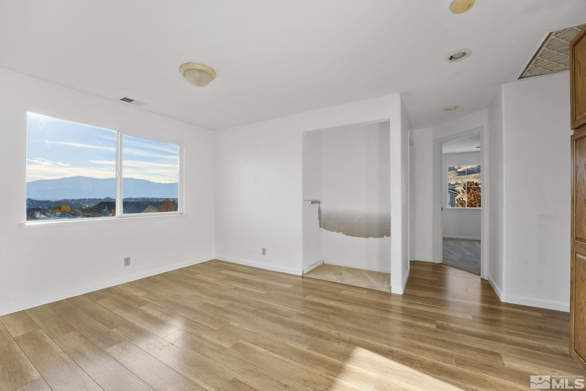 7460 Hunter Glen Drive