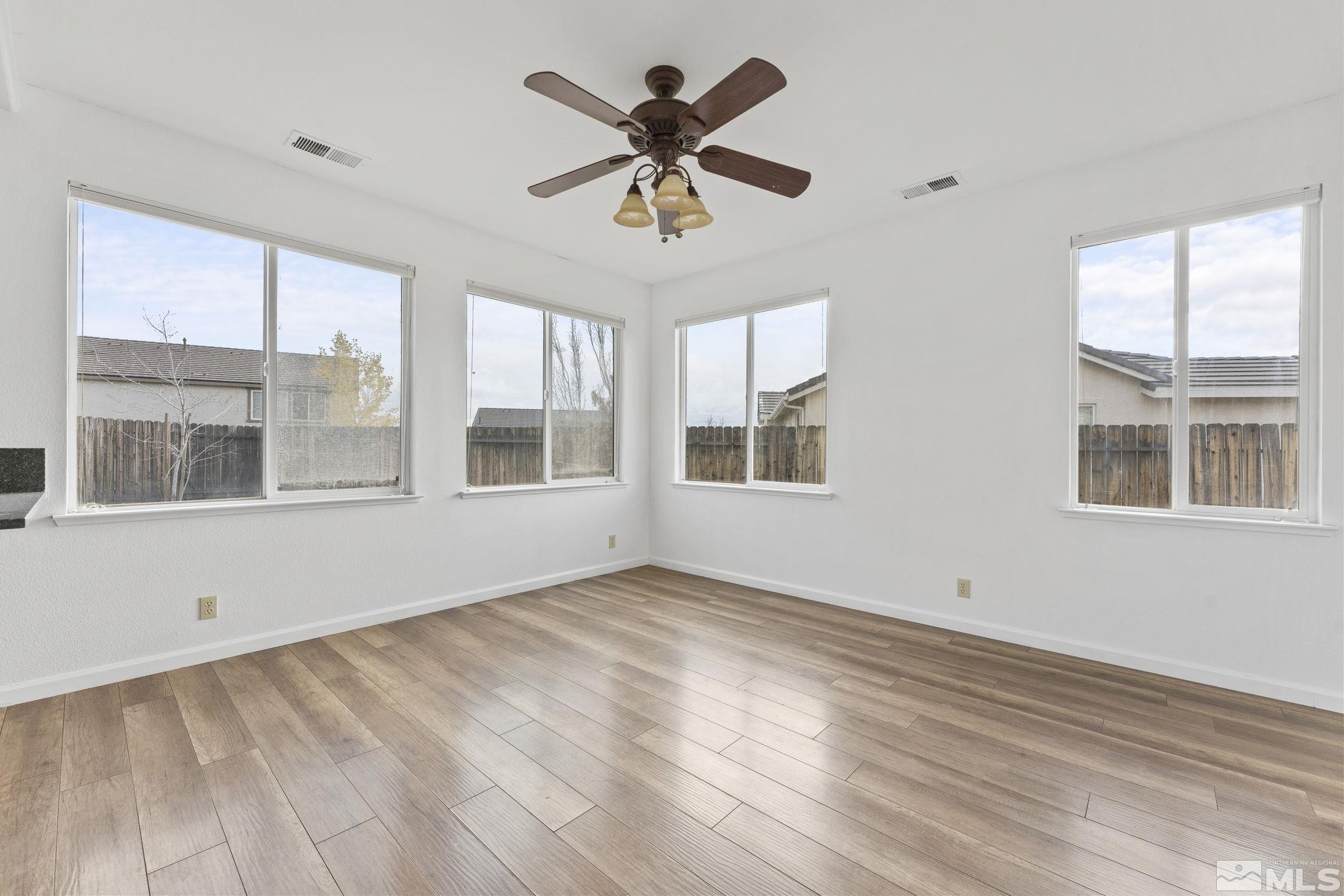 7460 Hunter Glen Drive