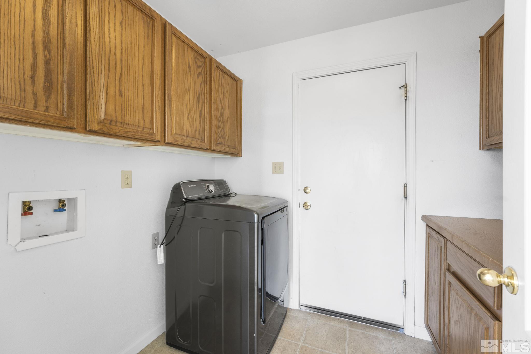 7460 Hunter Glen Drive