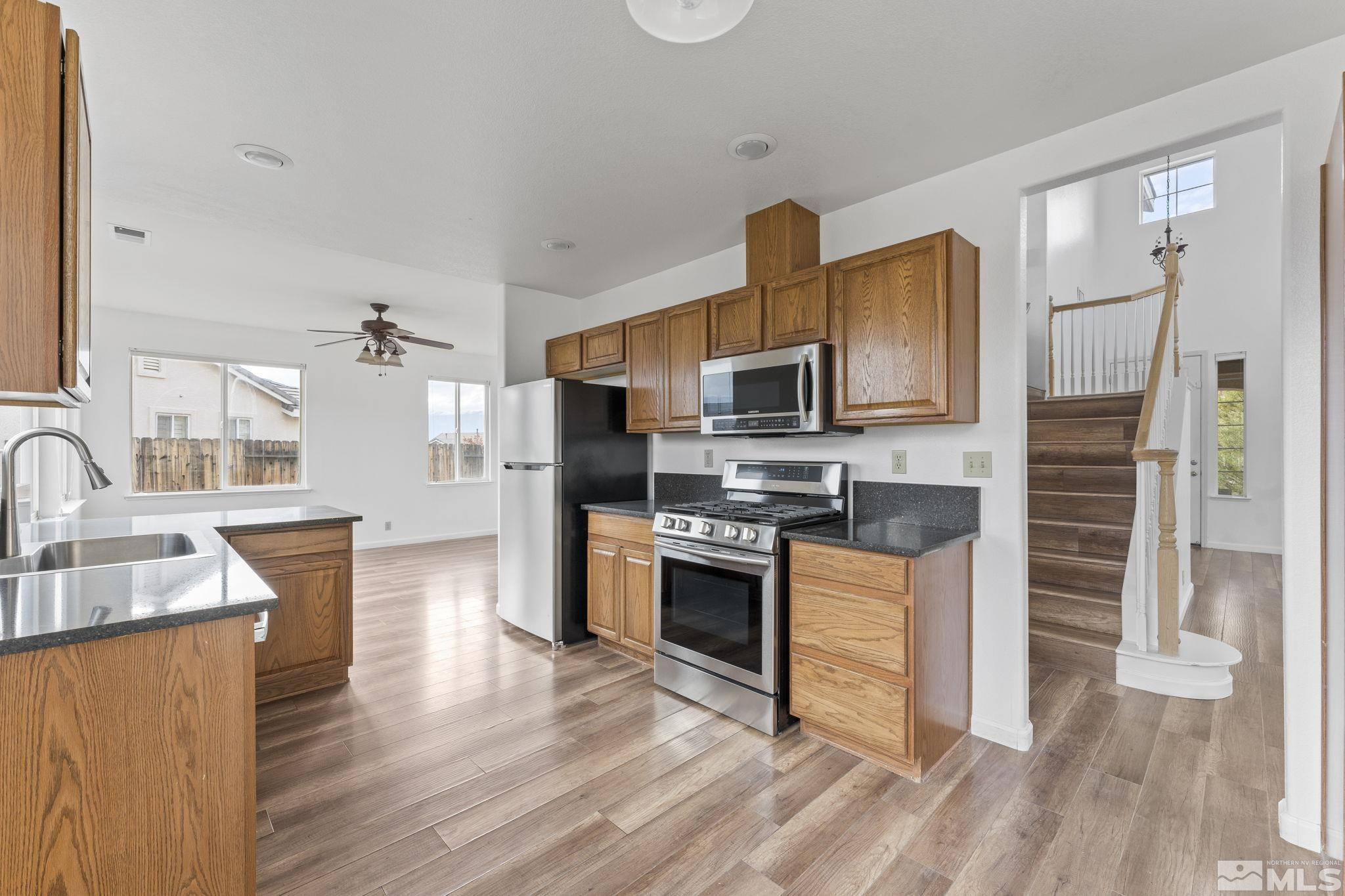 7460 Hunter Glen Drive