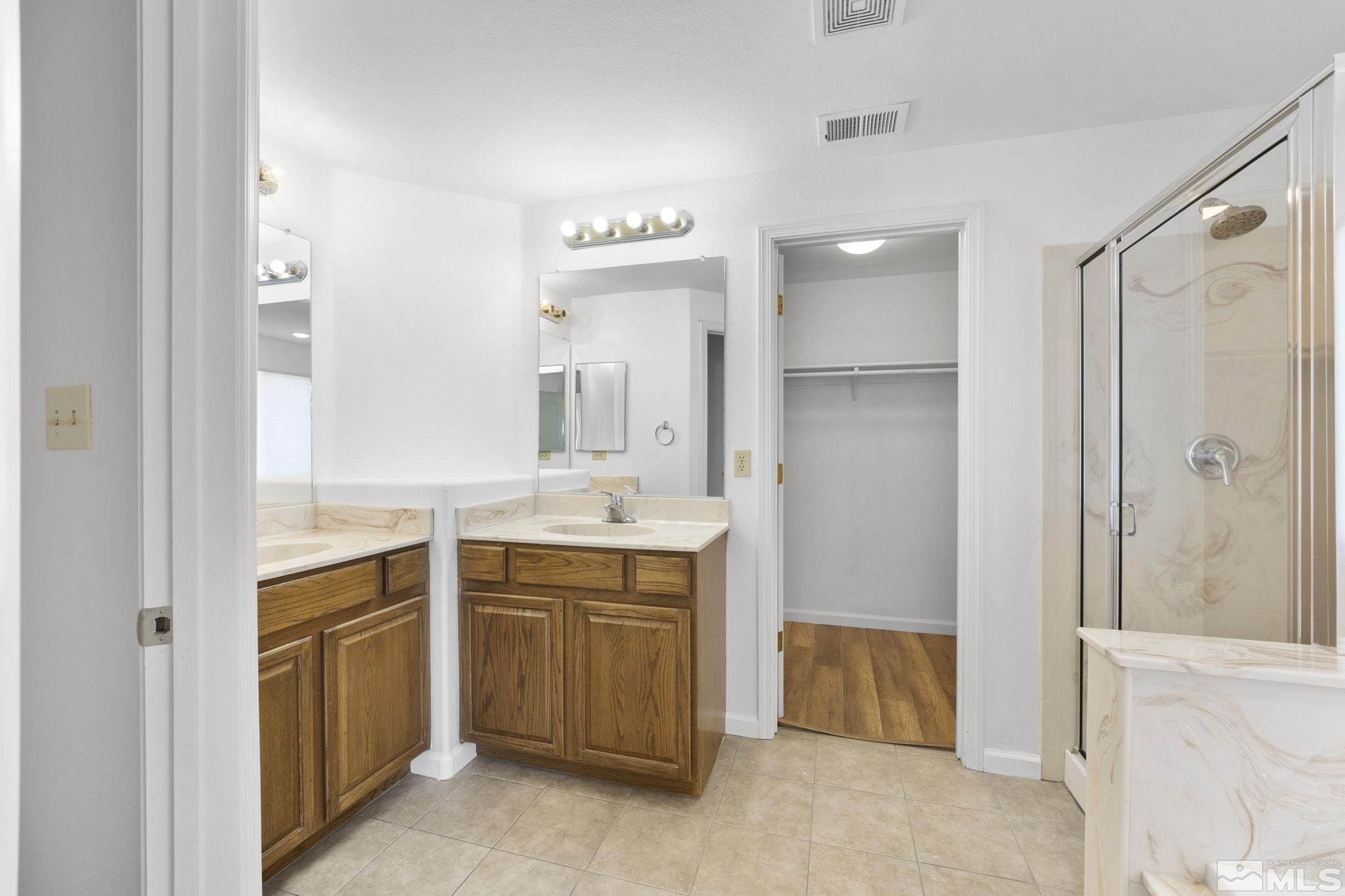 7460 Hunter Glen Drive