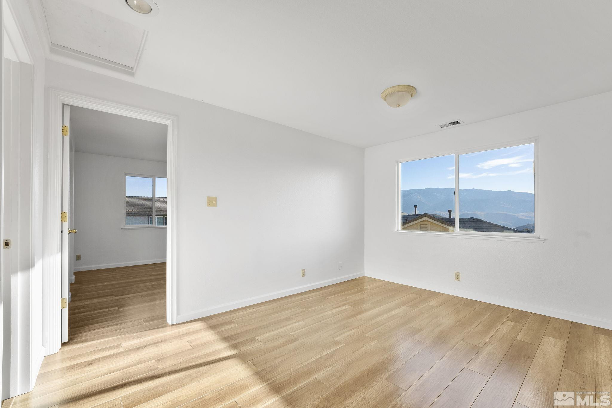 7460 Hunter Glen Drive