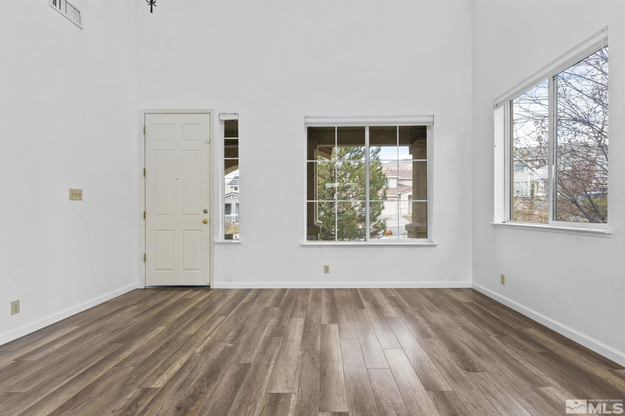 7460 Hunter Glen Drive