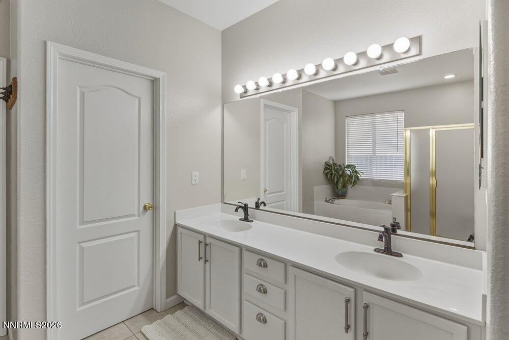 4301 Pinnacle Vista Court