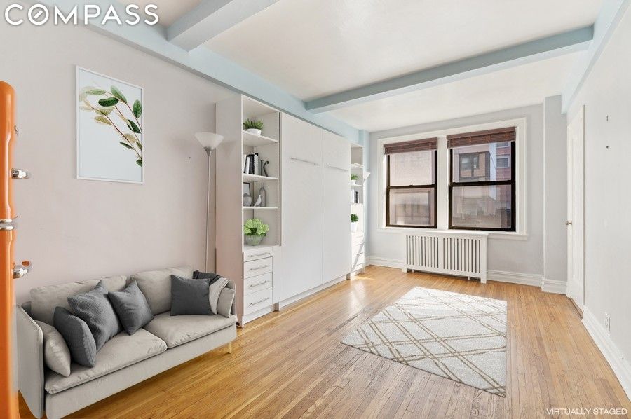 457 W 57th Street 811