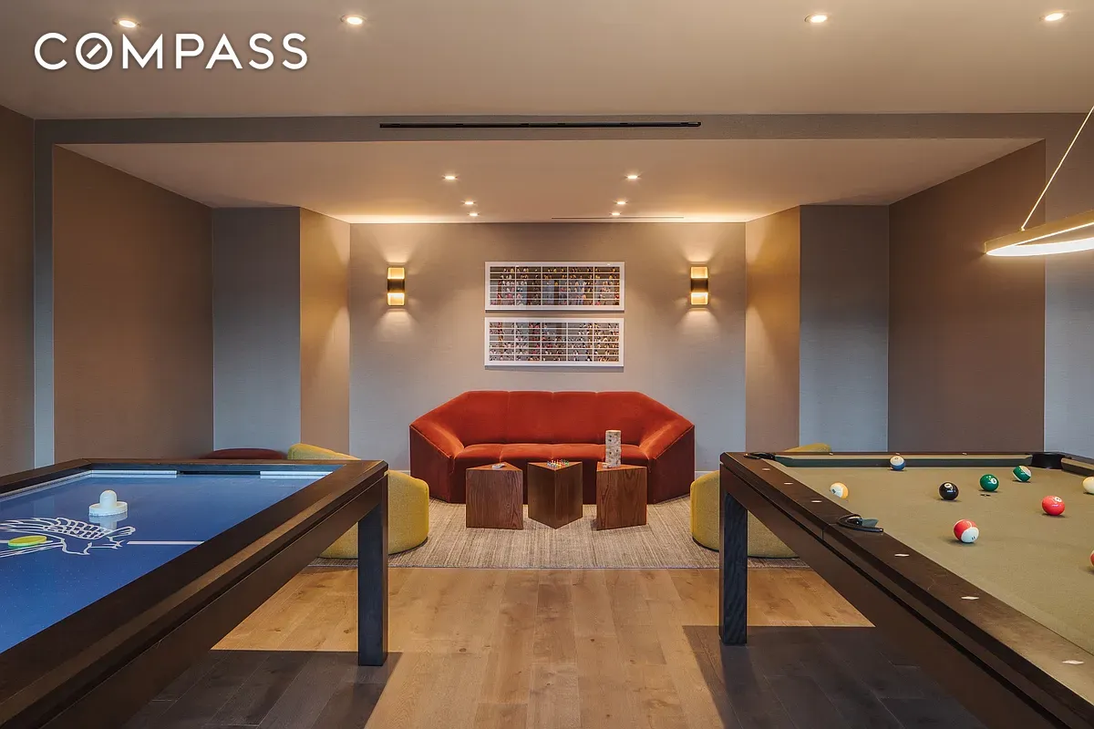 58 St Marks Place 608