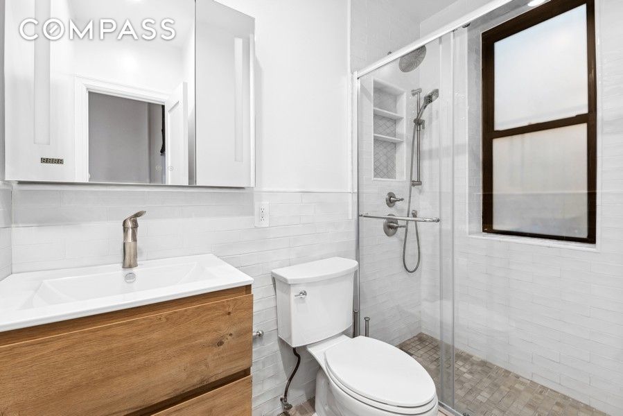 208 E 90th Street 2W