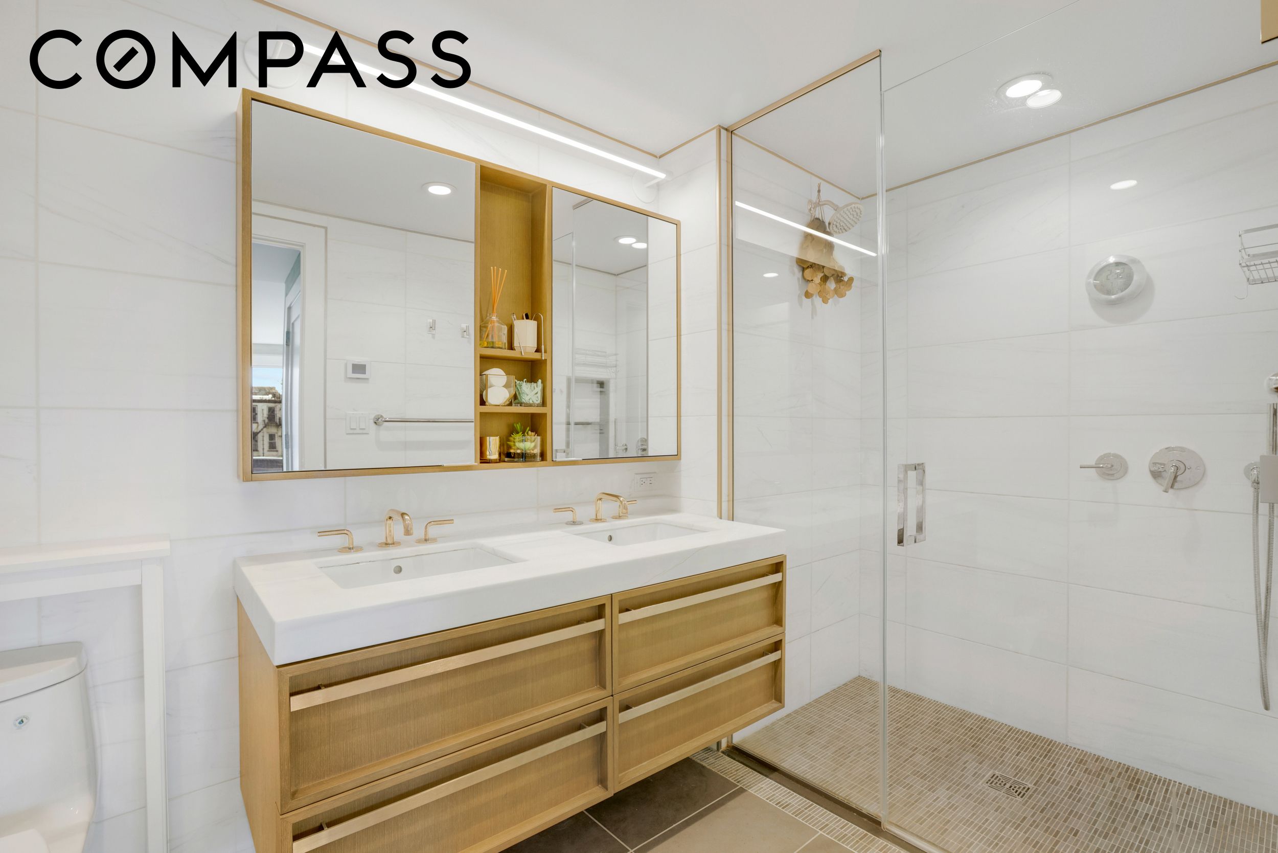 575 4th Avenue 3F