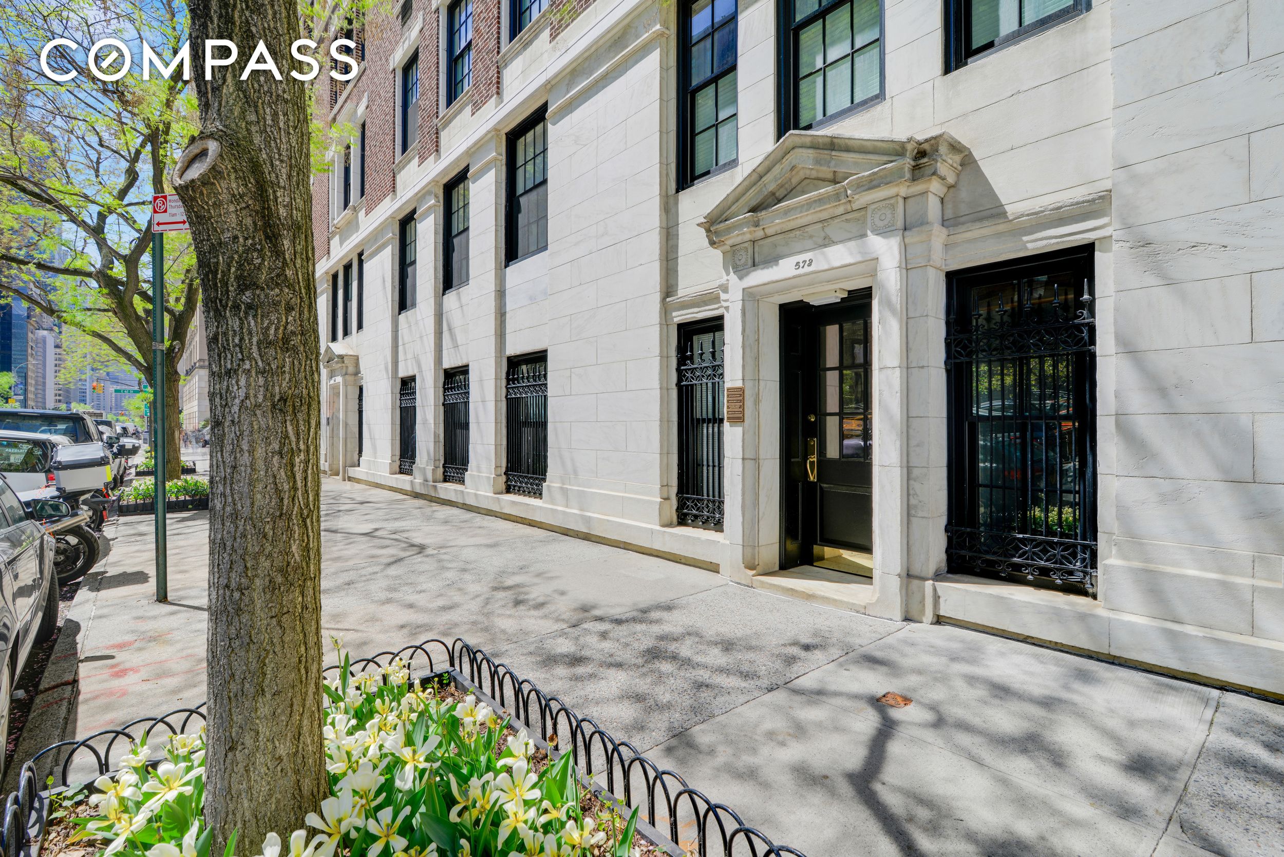 570 Park Avenue GROUND D