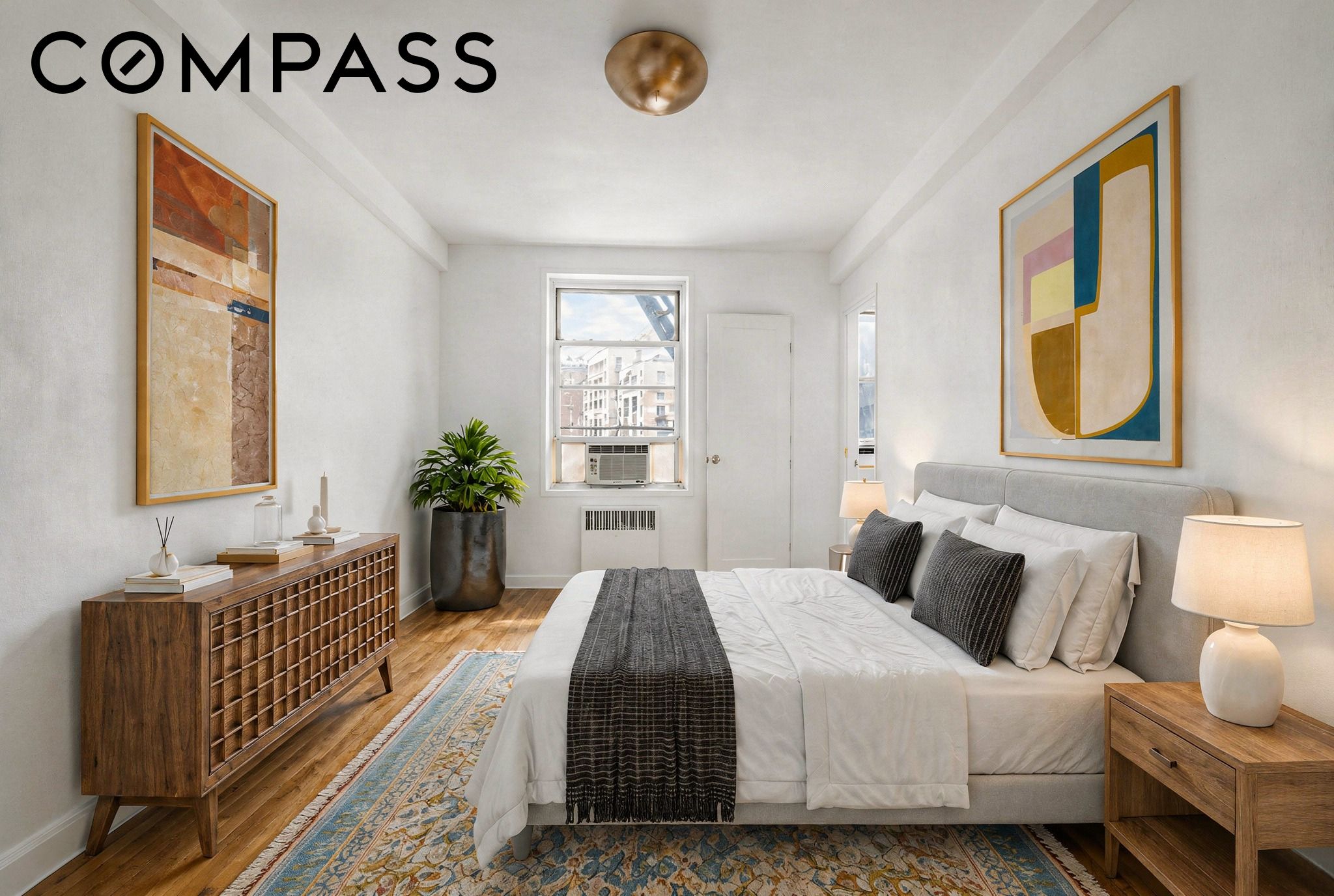 60 E 9th Street 538
