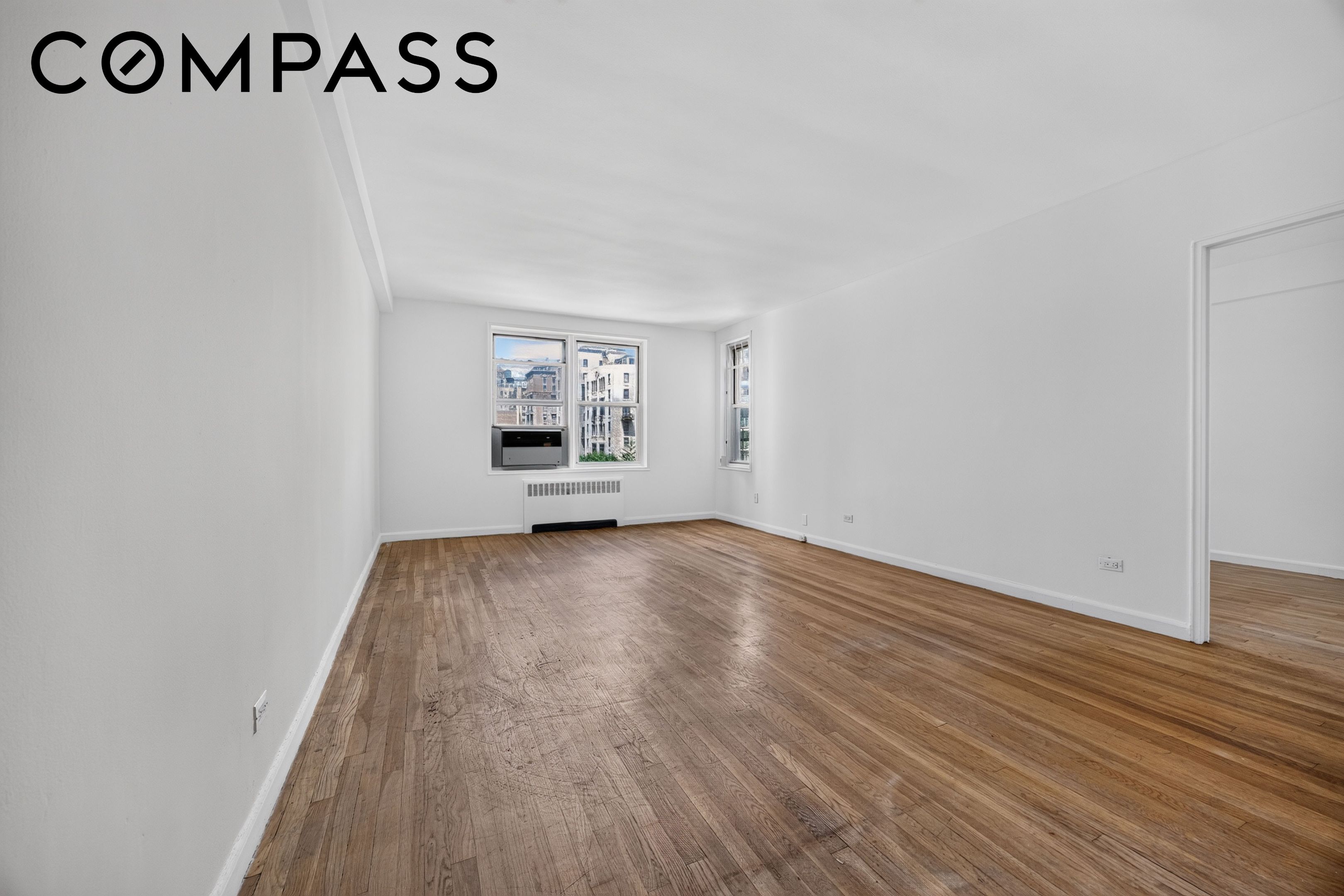 60 E 9th Street 538