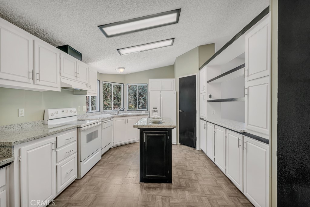 24425 Woolsey Canyon Rd 87