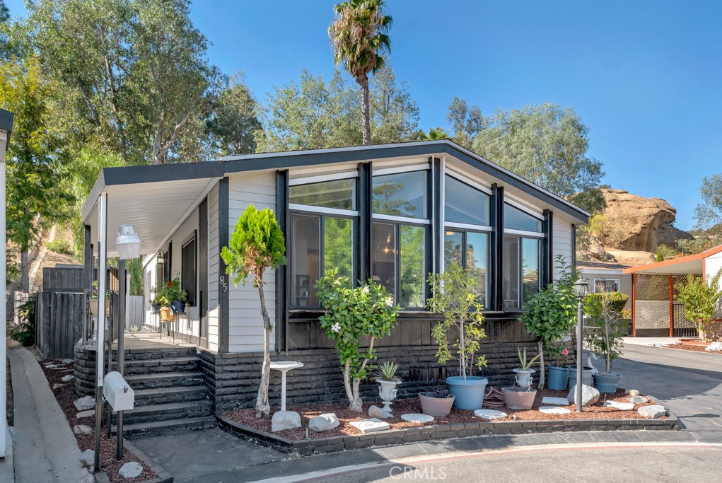 24425 Woolsey Canyon Road 85