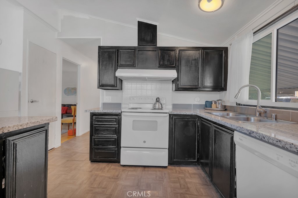 24425 Woolsey Canyon Road 85