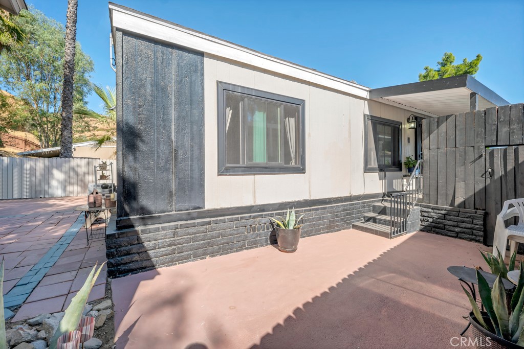 24425 Woolsey Canyon Road 85