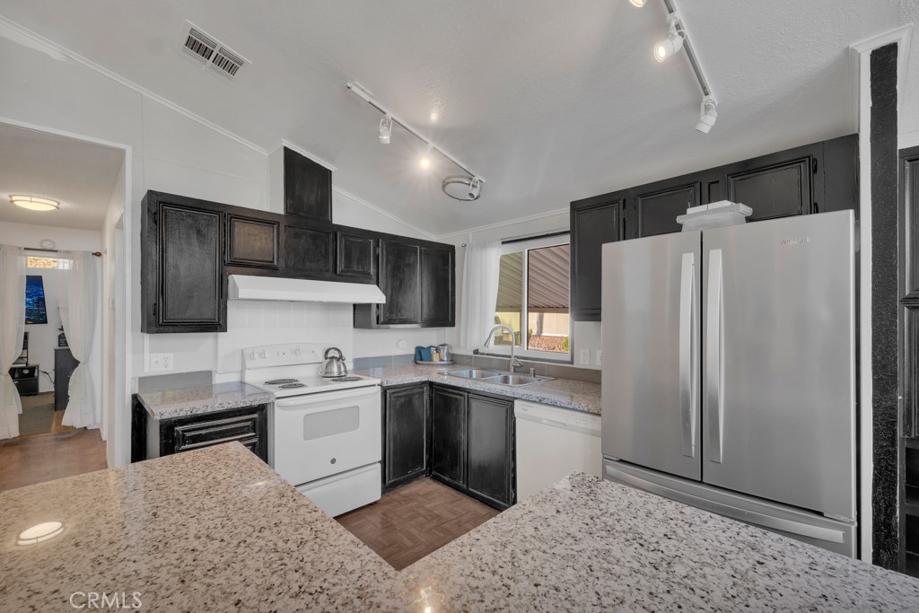 24425 Woolsey Canyon Road 85