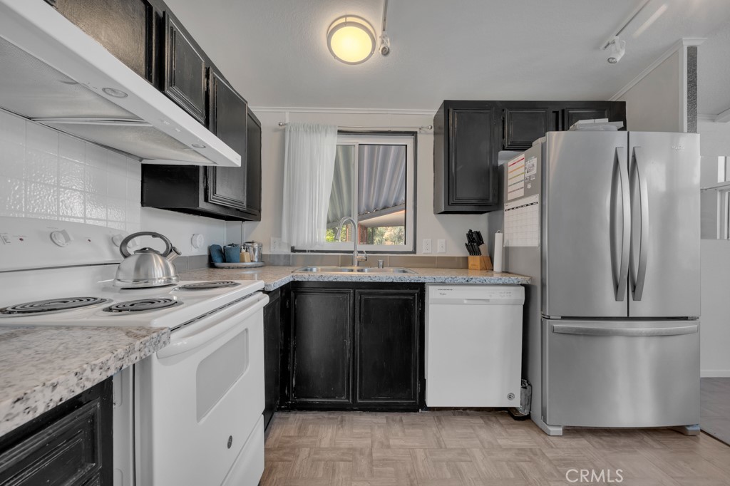 24425 Woolsey Canyon Road 85